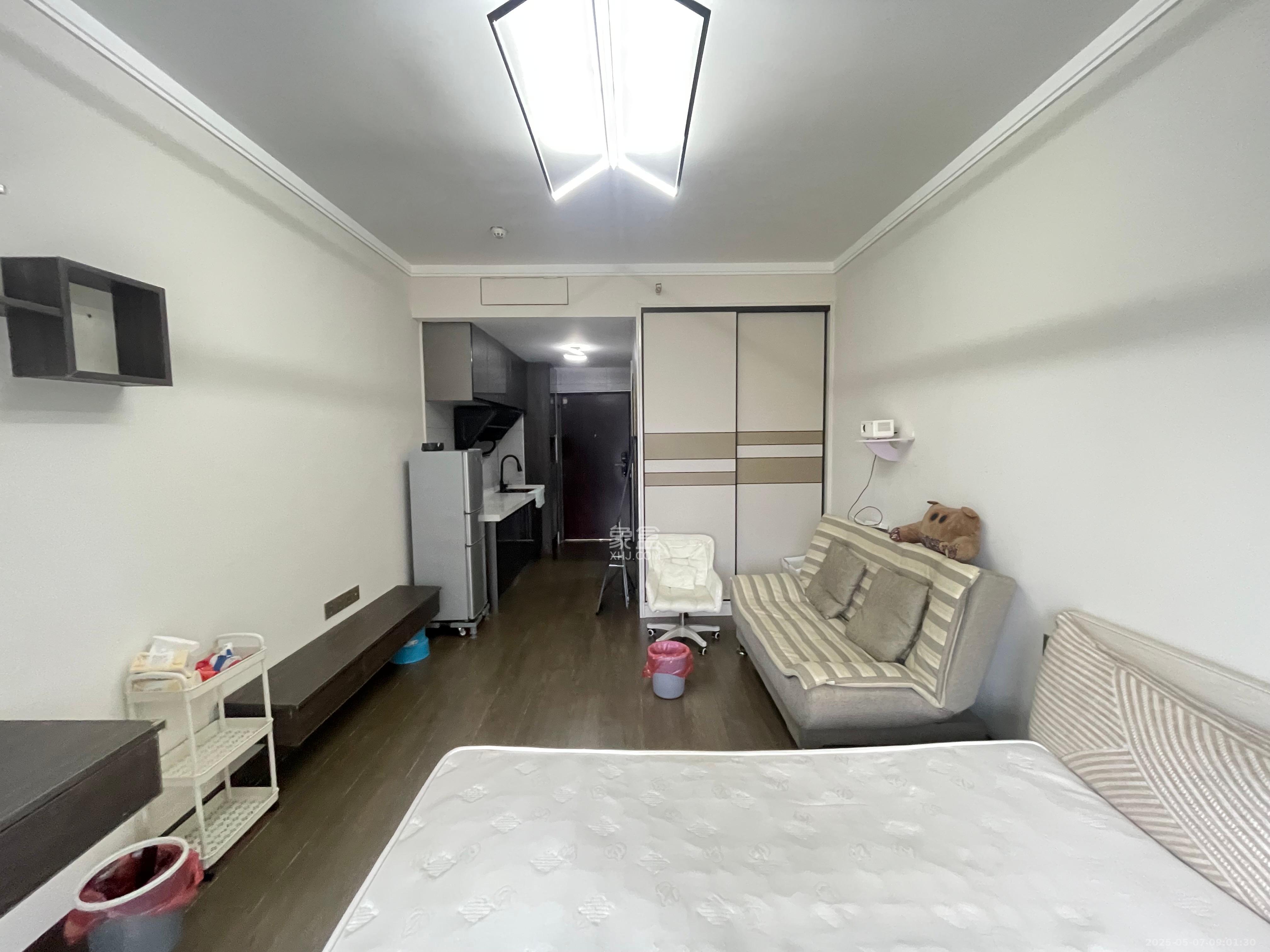 奥园城市天骄一期  1室1厅1卫    1700.0元/月室内图