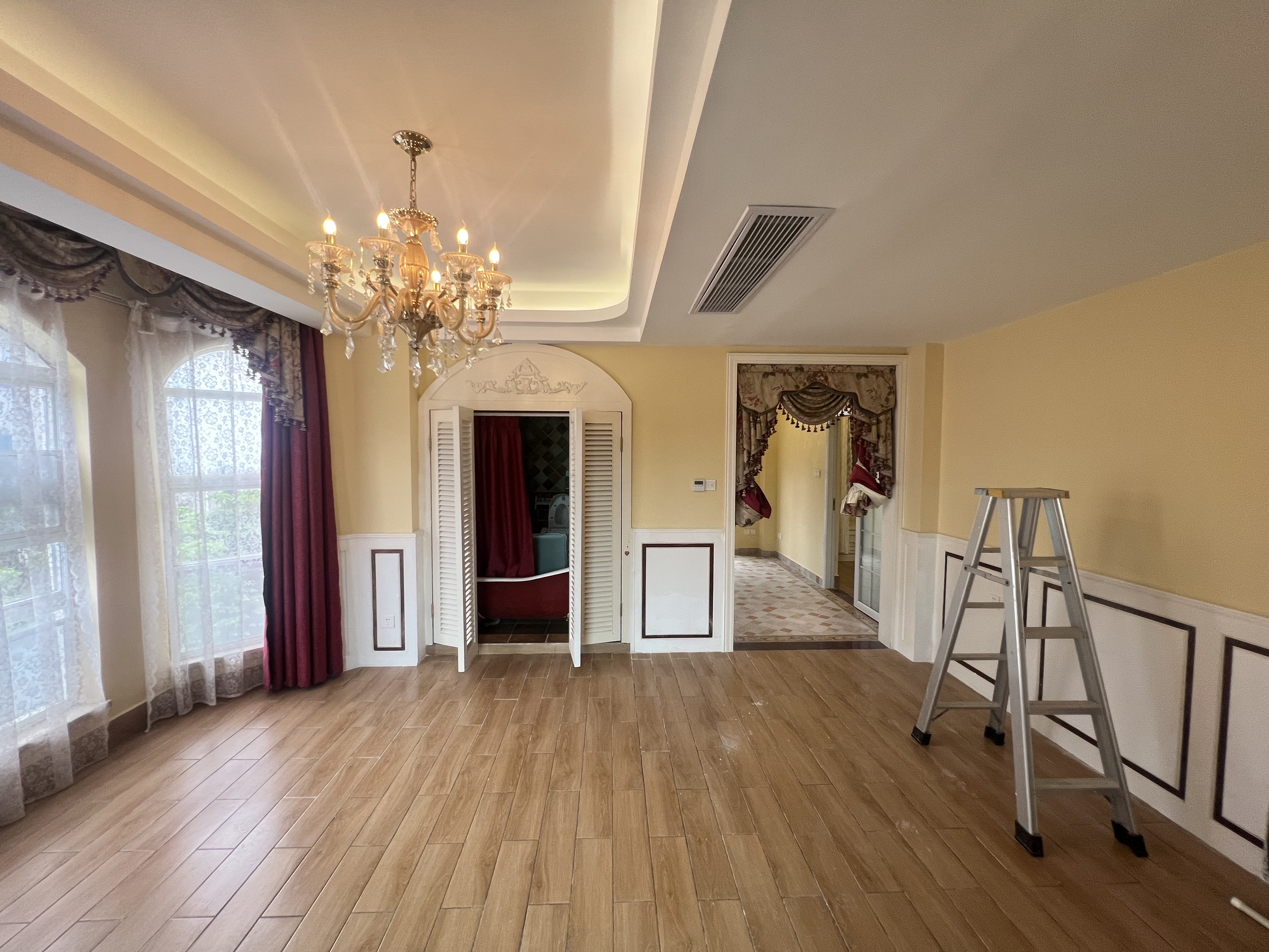 今典别墅 8室3厅3卫 25000.0元/月 今典别墅 8室3厅3卫 25000.0元/月室内图