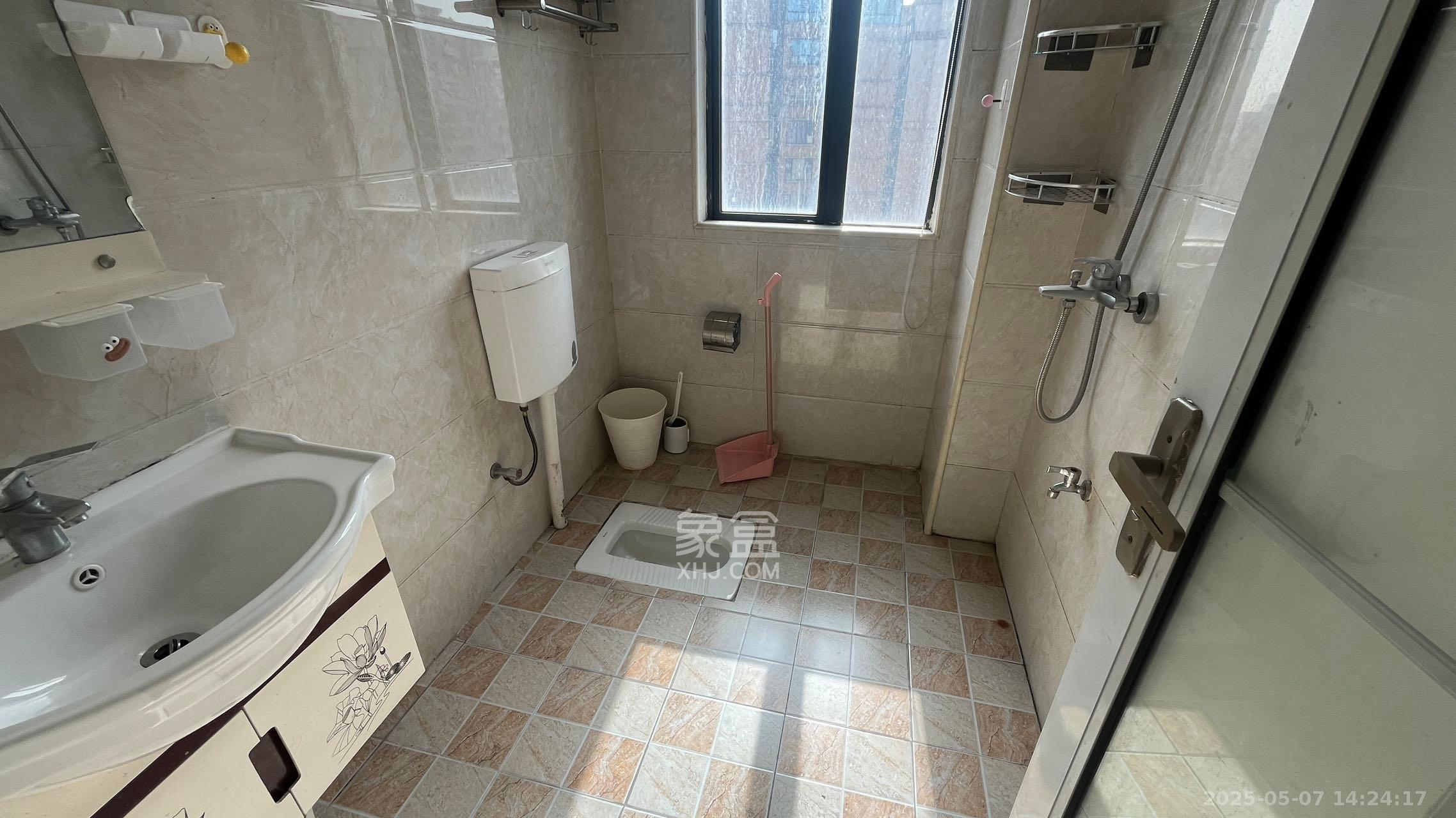 水墨林溪  3室2厅2卫   2600.00元/月室内图