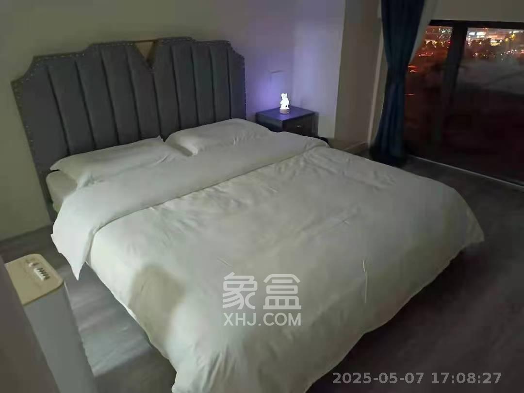 樾山公馆湖湘中心  3室2厅1卫   3600.00元/月室内图