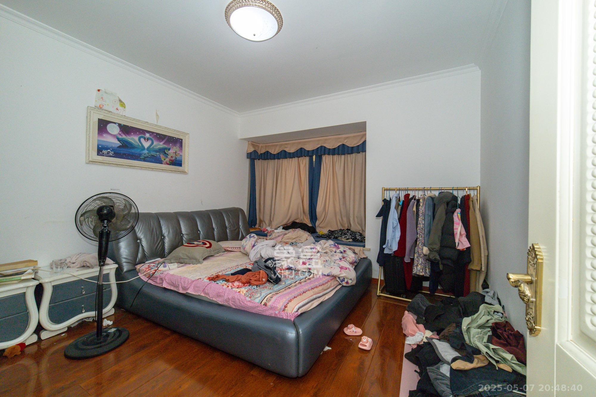 深业睿城  4室2厅2卫    108.8万 深业睿城  4室2厅2卫    108.8万卧室