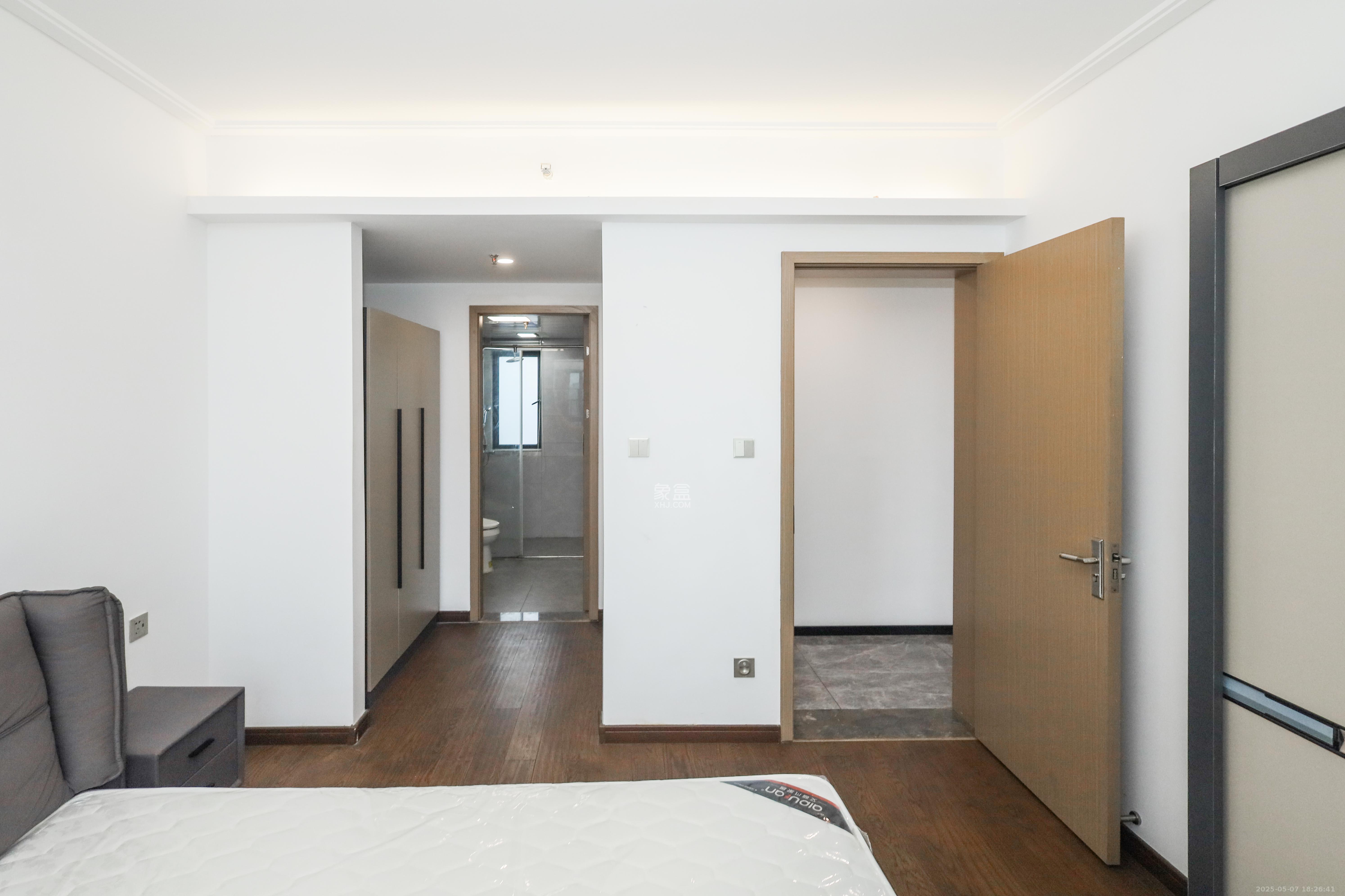 中国铁建湘语梅溪  4室2厅2卫    164.0万 中国铁建湘语梅溪  4室2厅2卫    164.0万卧室