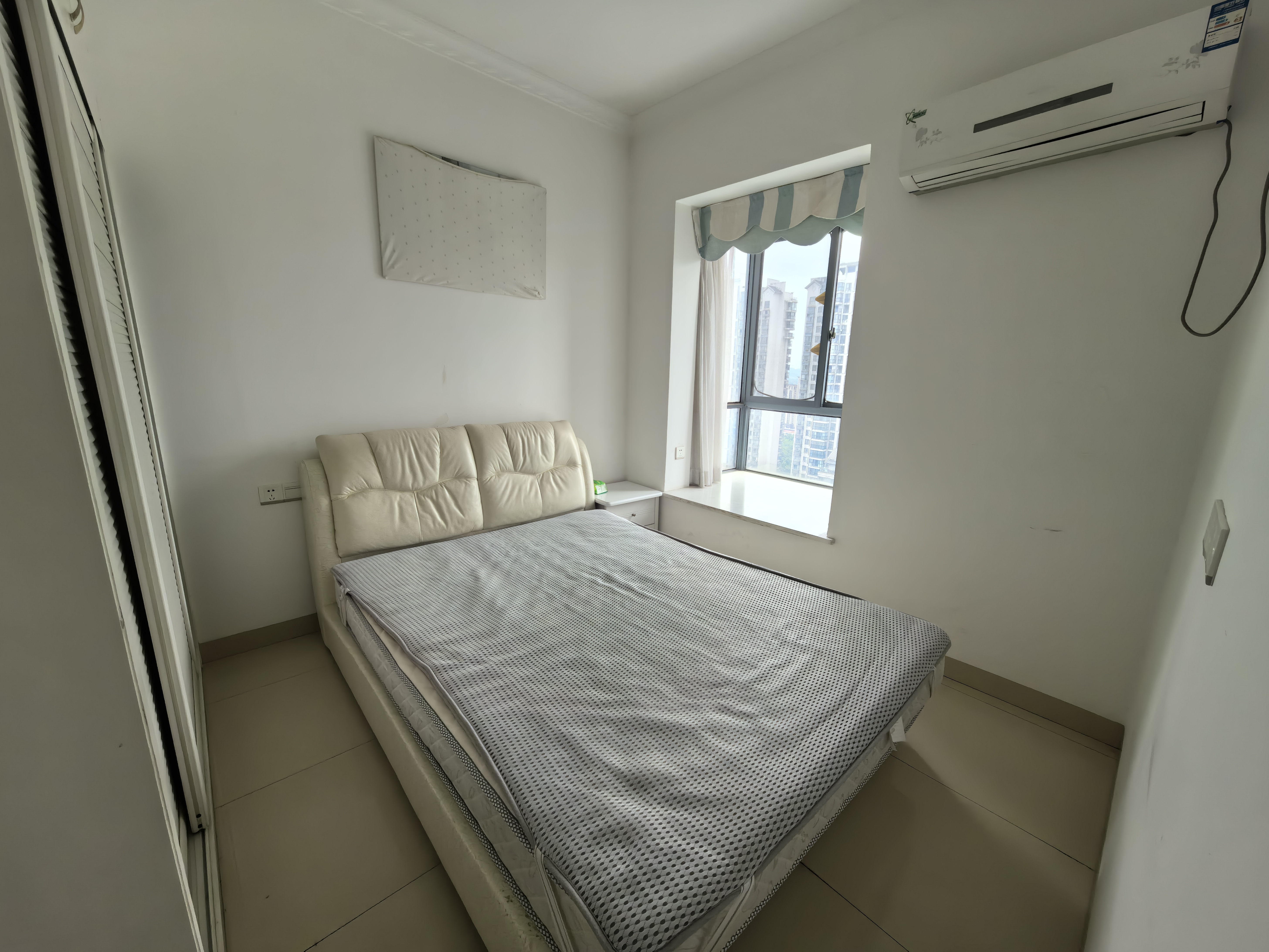 梓山湖领御  1室1厅1卫    1500.0元/月 梓山湖领御  1室1厅1卫    1500.0元/月室内图