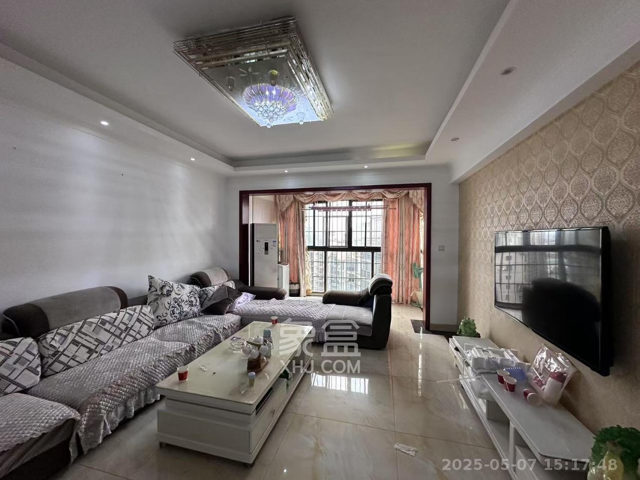 建鑫二期  2室2厅2卫   38.80万