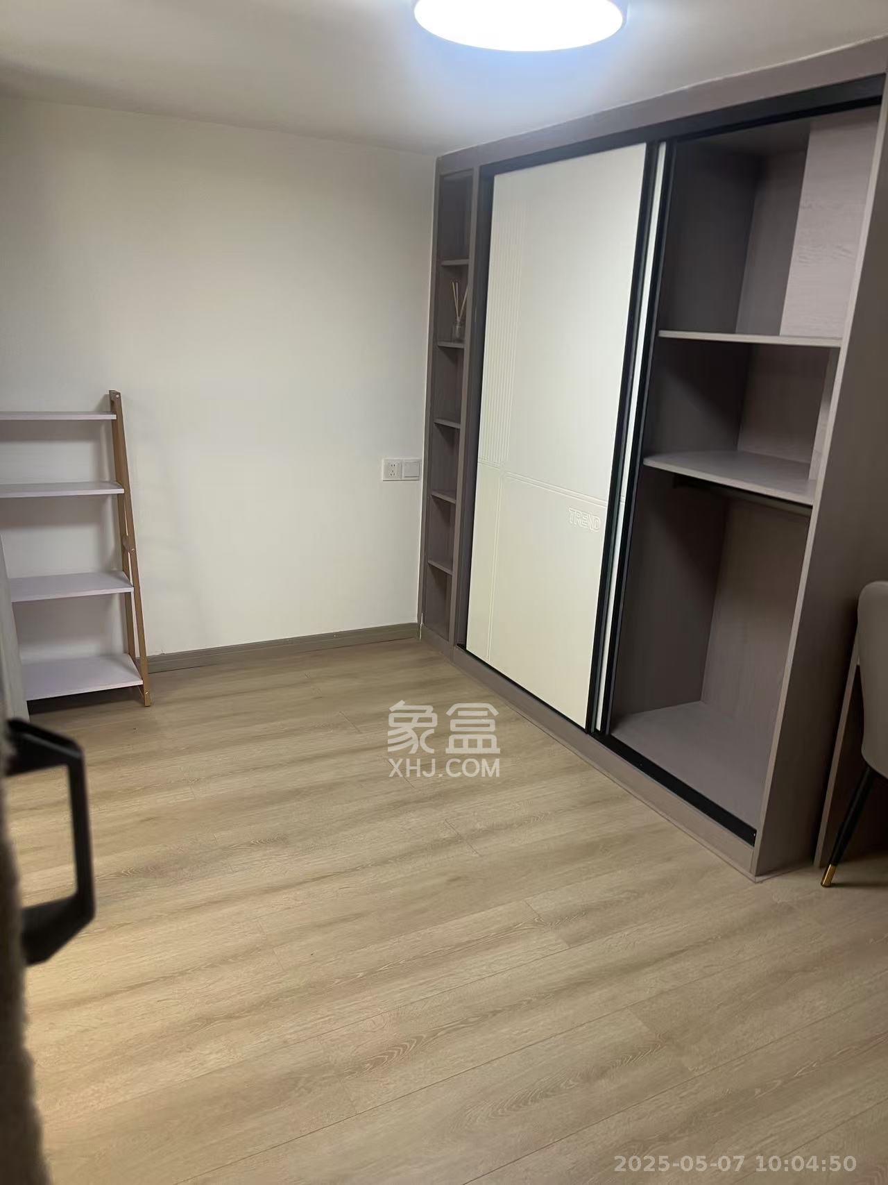 荣盛花语书苑 2室1厅1卫 2300.0元/月 荣盛花语书苑 2室1厅1卫 2300.0元/月室内图