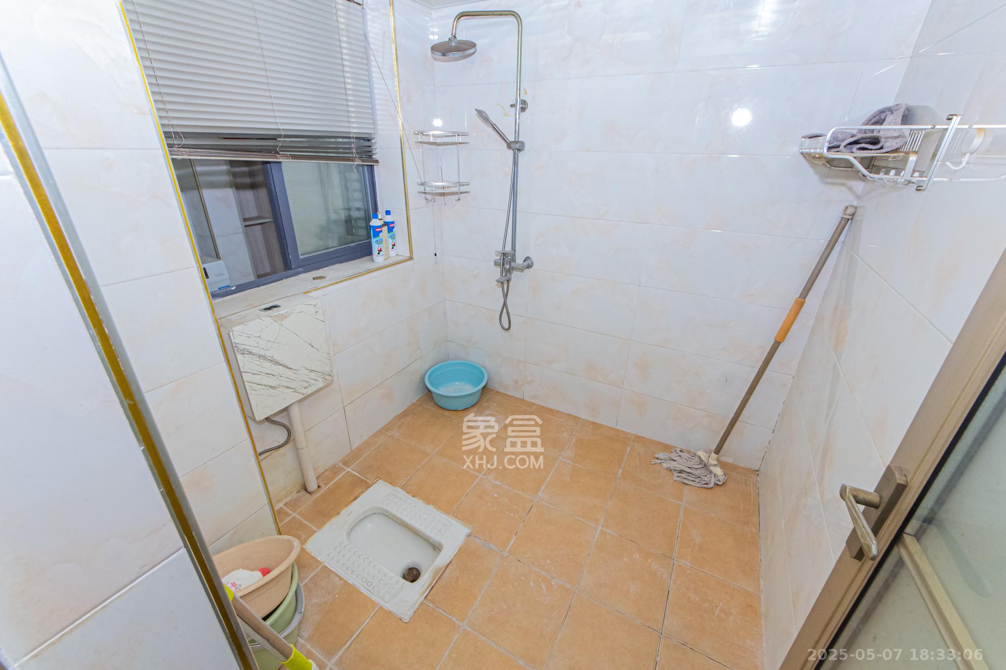 北辰三角洲E3区 3室2厅1卫 125.0万 北辰三角洲E3区 3室2厅1卫 125.0万卫生间