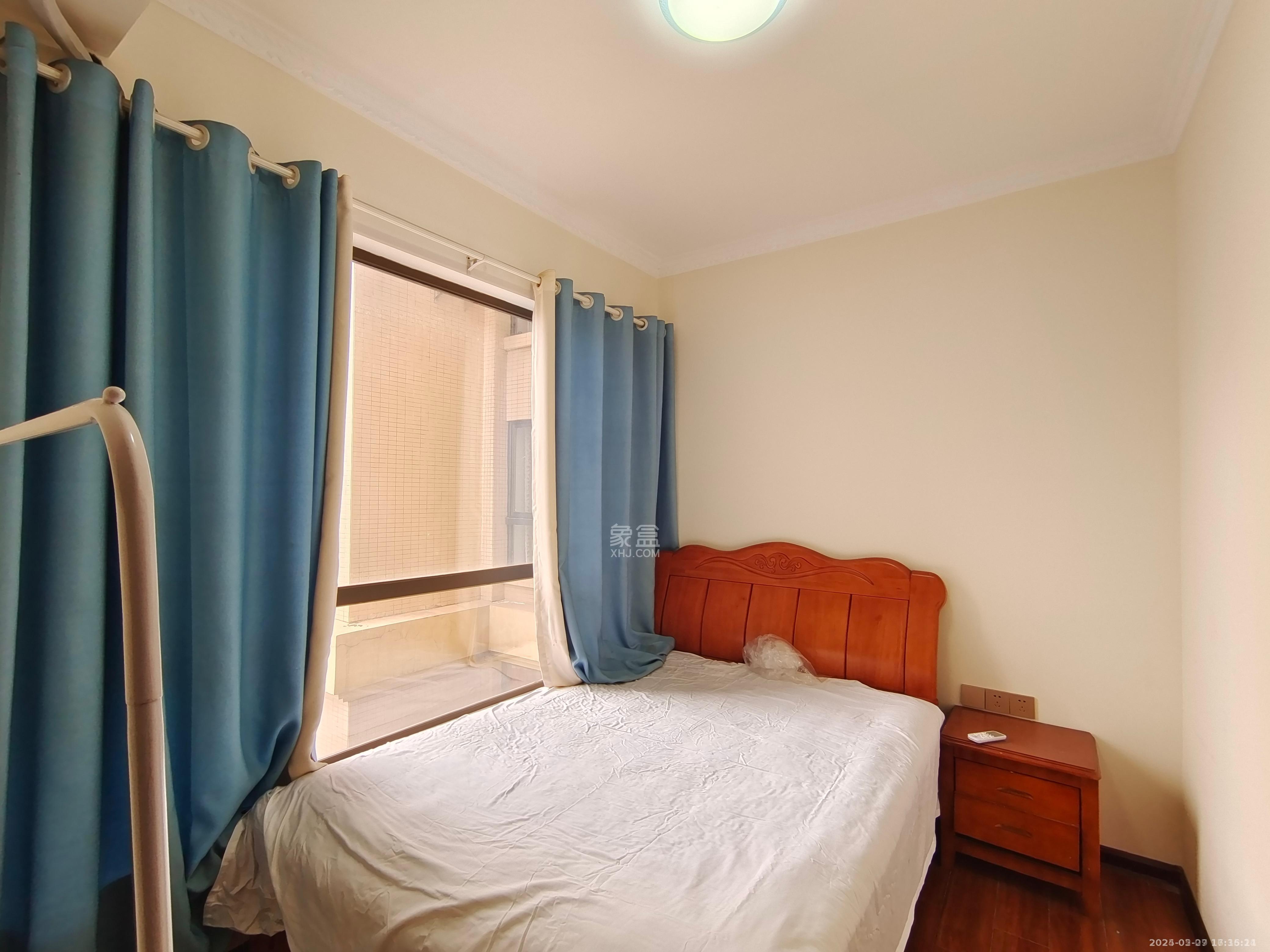 奥园广场 3室2厅1卫 2000.0元/月 奥园广场 3室2厅1卫 2000.0元/月室内图