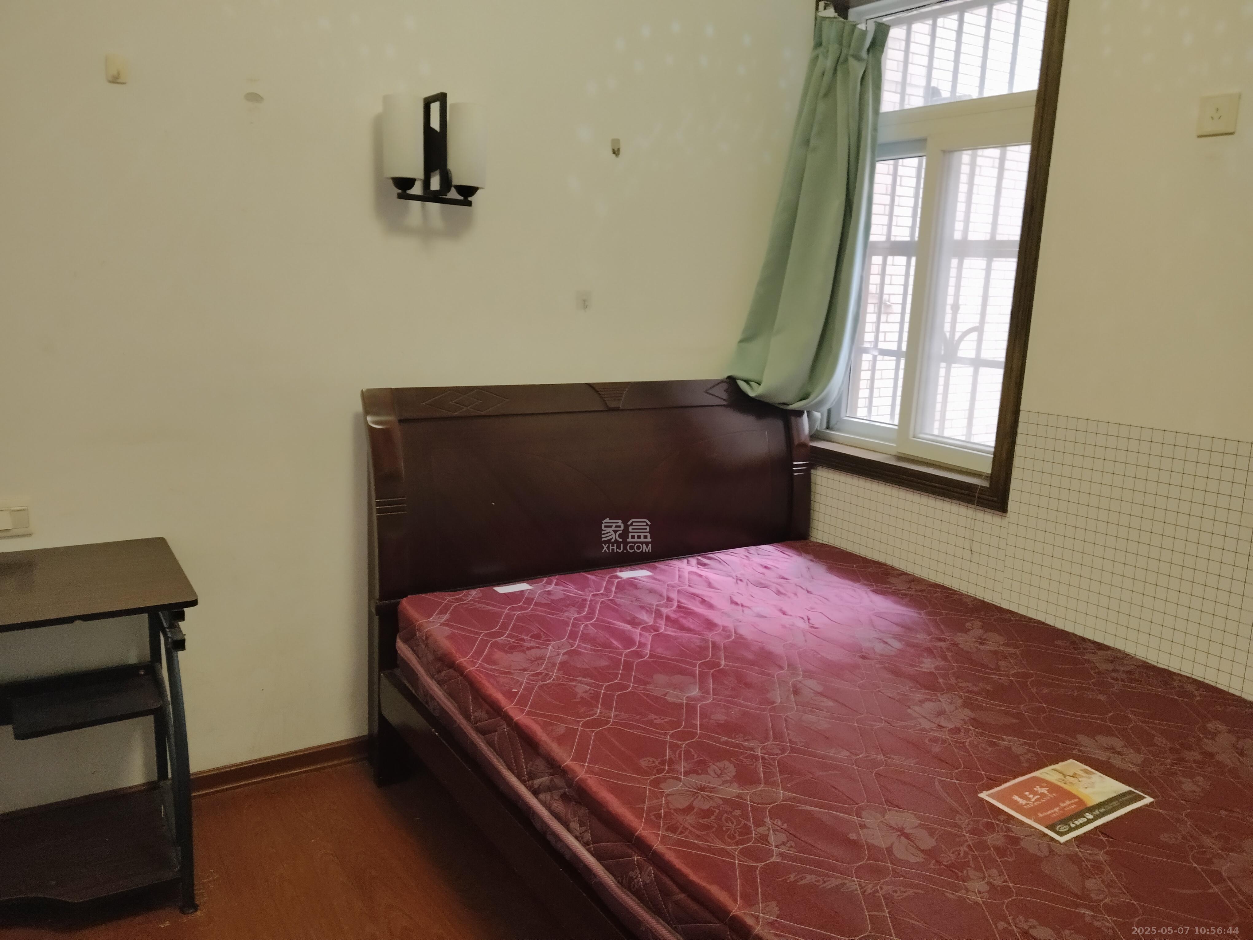 楚天家园 3室2厅1卫 1800.0元/月 楚天家园 3室2厅1卫 1800.0元/月室内图