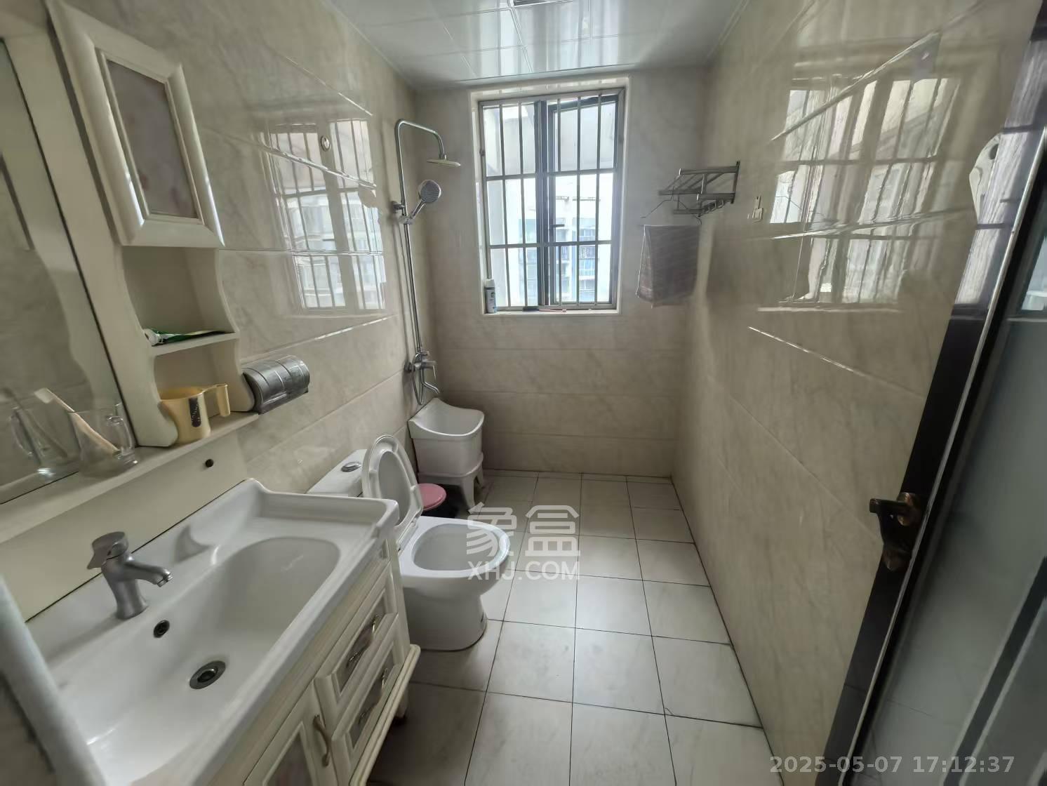 美林银谷 4室2厅1卫 3500.0元/月 美林银谷 4室2厅1卫 3500.0元/月室内图