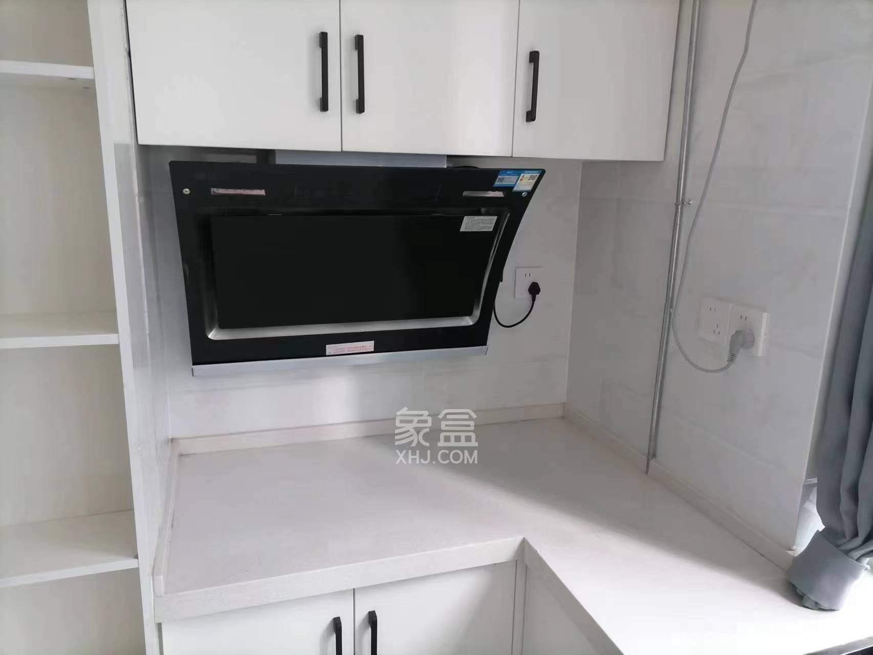 卓越中寰  2室1厅1卫   2300.00元/月室内图
