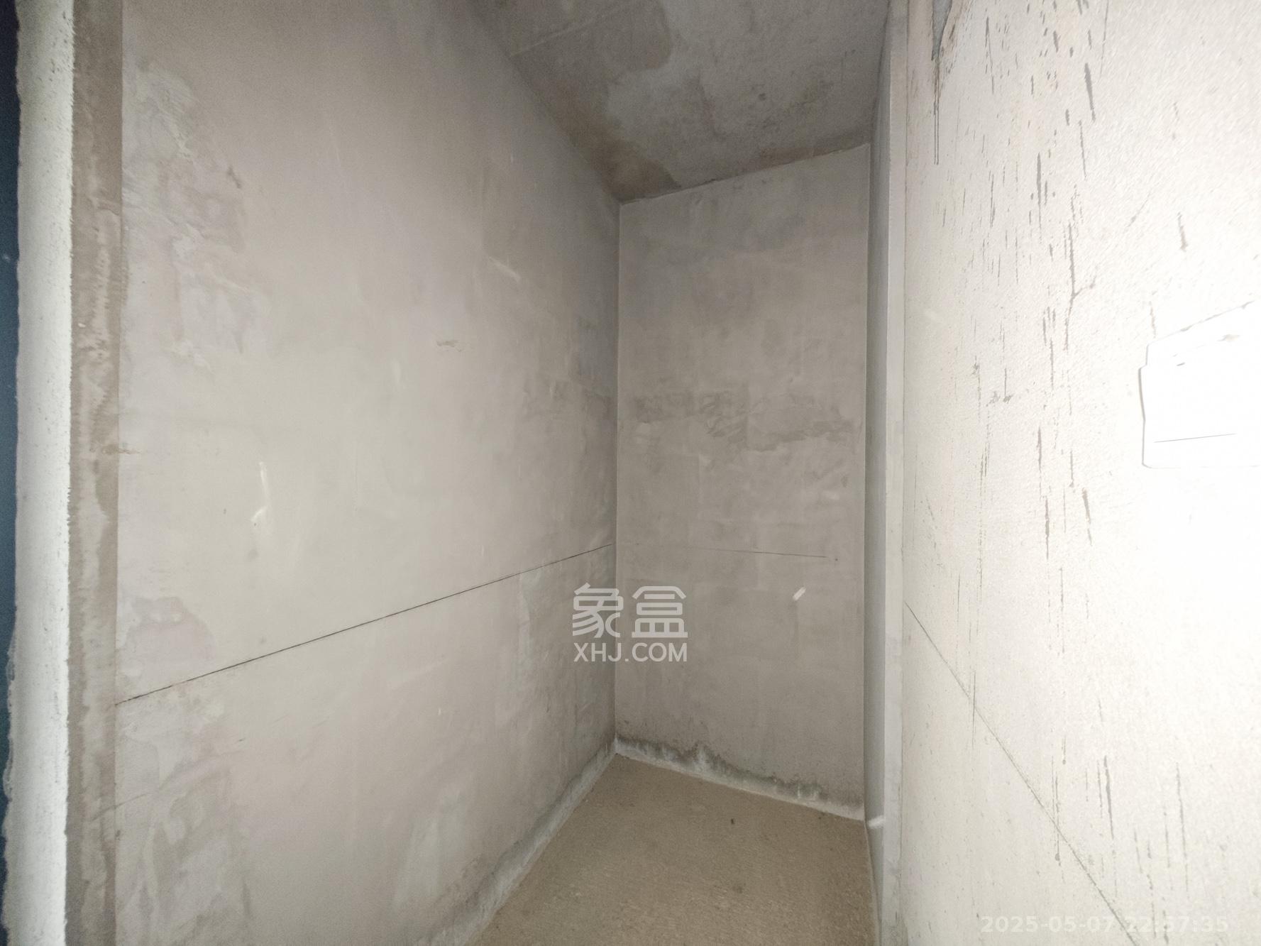 中建嘉和城  4室2厅2卫   115.00万其他
