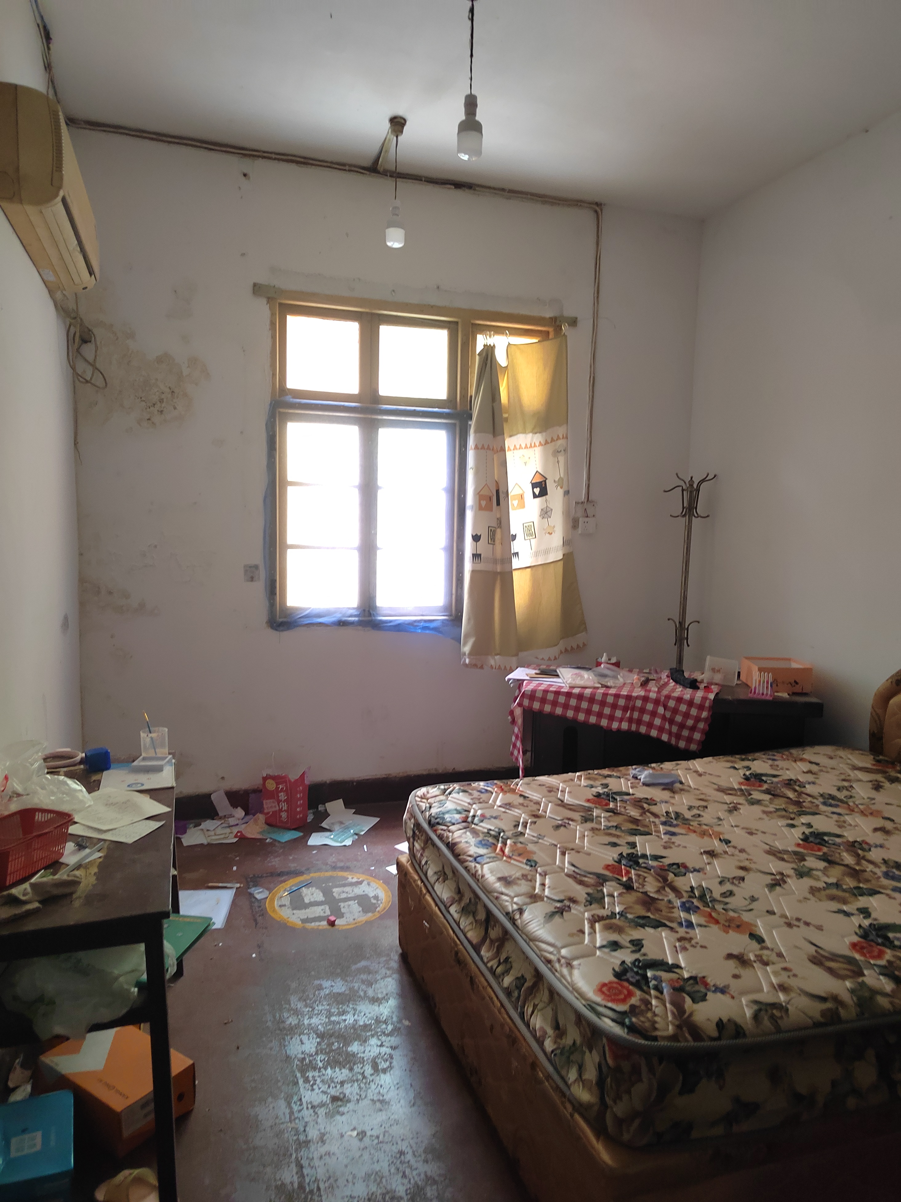 贤童街老法院住宅区  2室1厅1卫    800.0元/月室内图