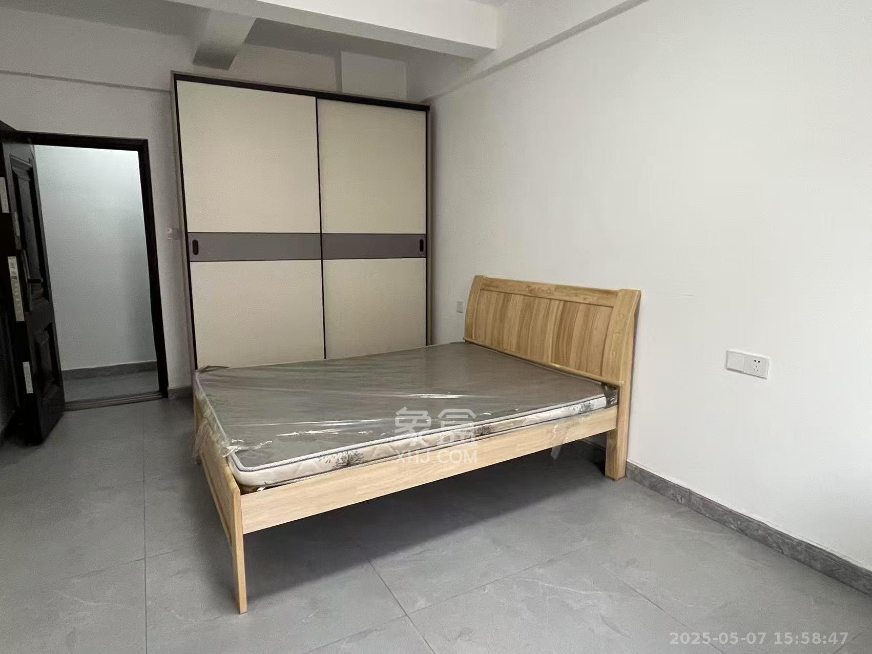 湘府名邸（同力家园）  1室1厅2卫   850.00元/月
