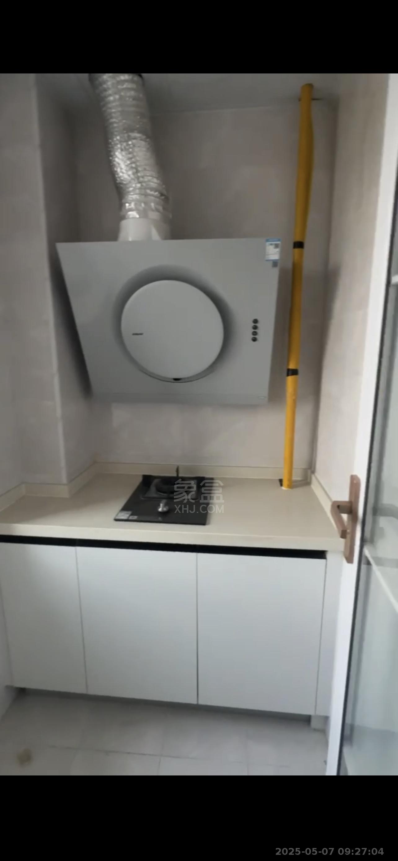 和顺天河广场(型格广场) 1室1厅1卫 1200.0元/月 和顺天河广场(型格广场) 1室1厅1卫 1200.0元/月室内图