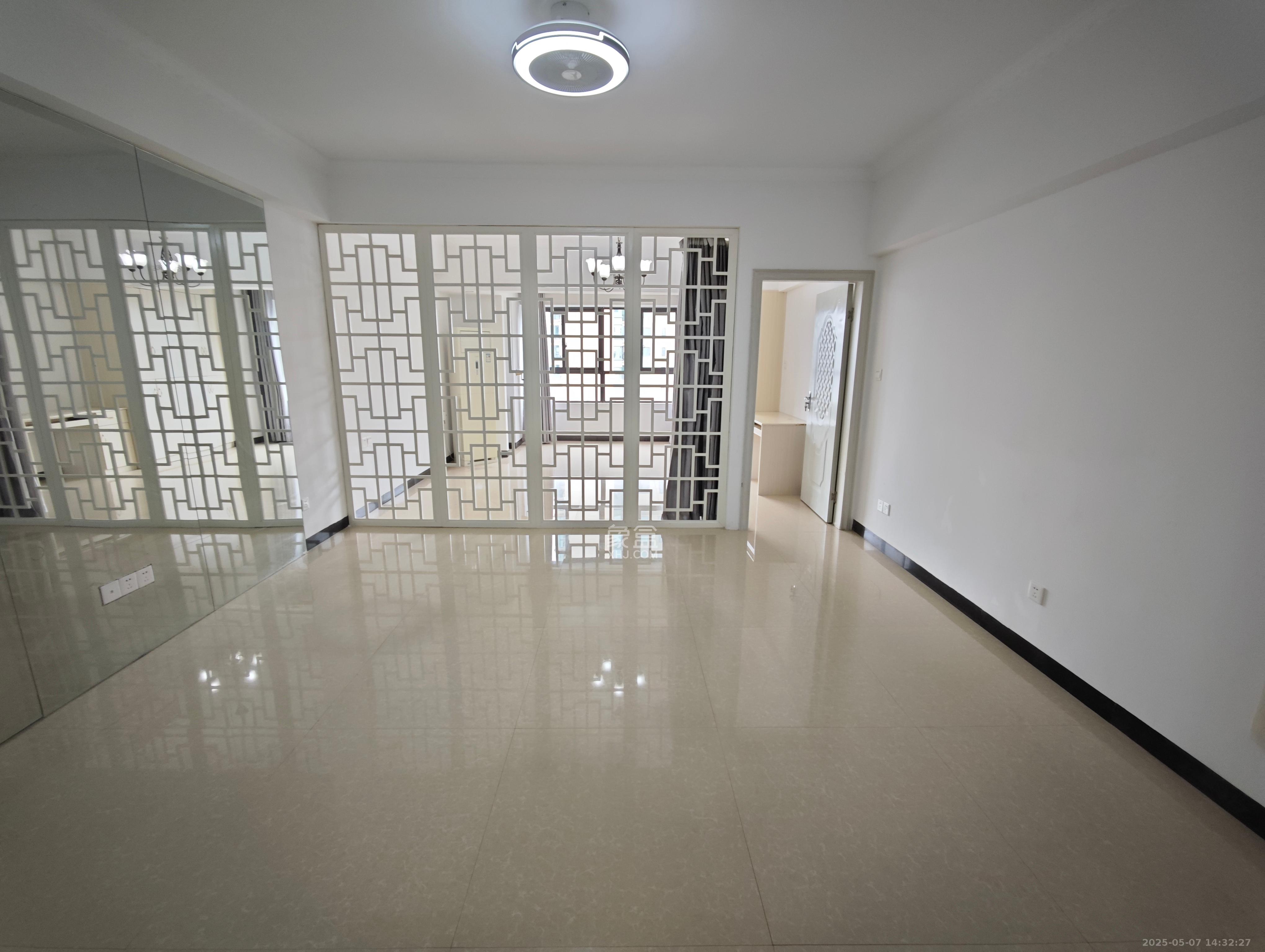 当代滨江MOMA 1室1厅1卫 1800.0元/月 当代滨江MOMA 1室1厅1卫 1800.0元/月室内图