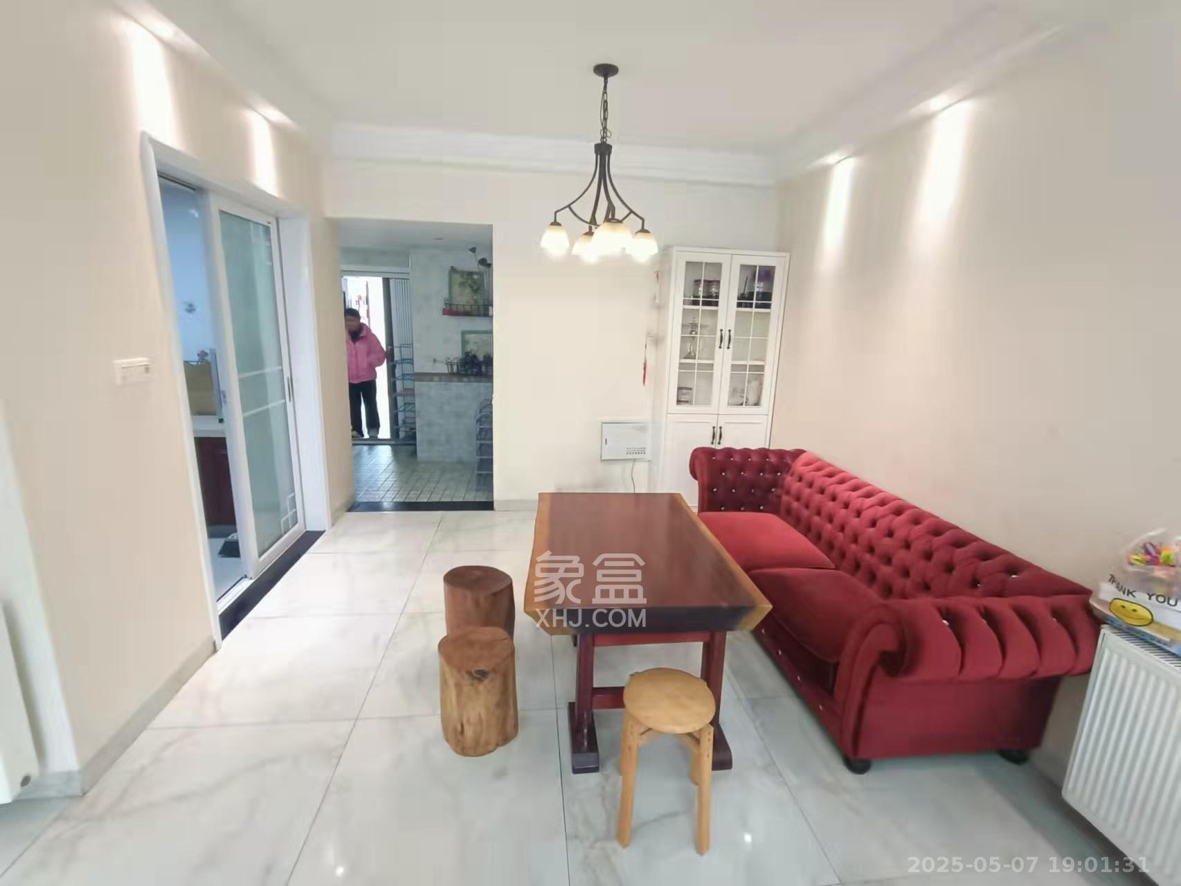 兴威帕克水岸 2室2厅1卫 2200.0元/月 兴威帕克水岸 2室2厅1卫 2200.0元/月室内图