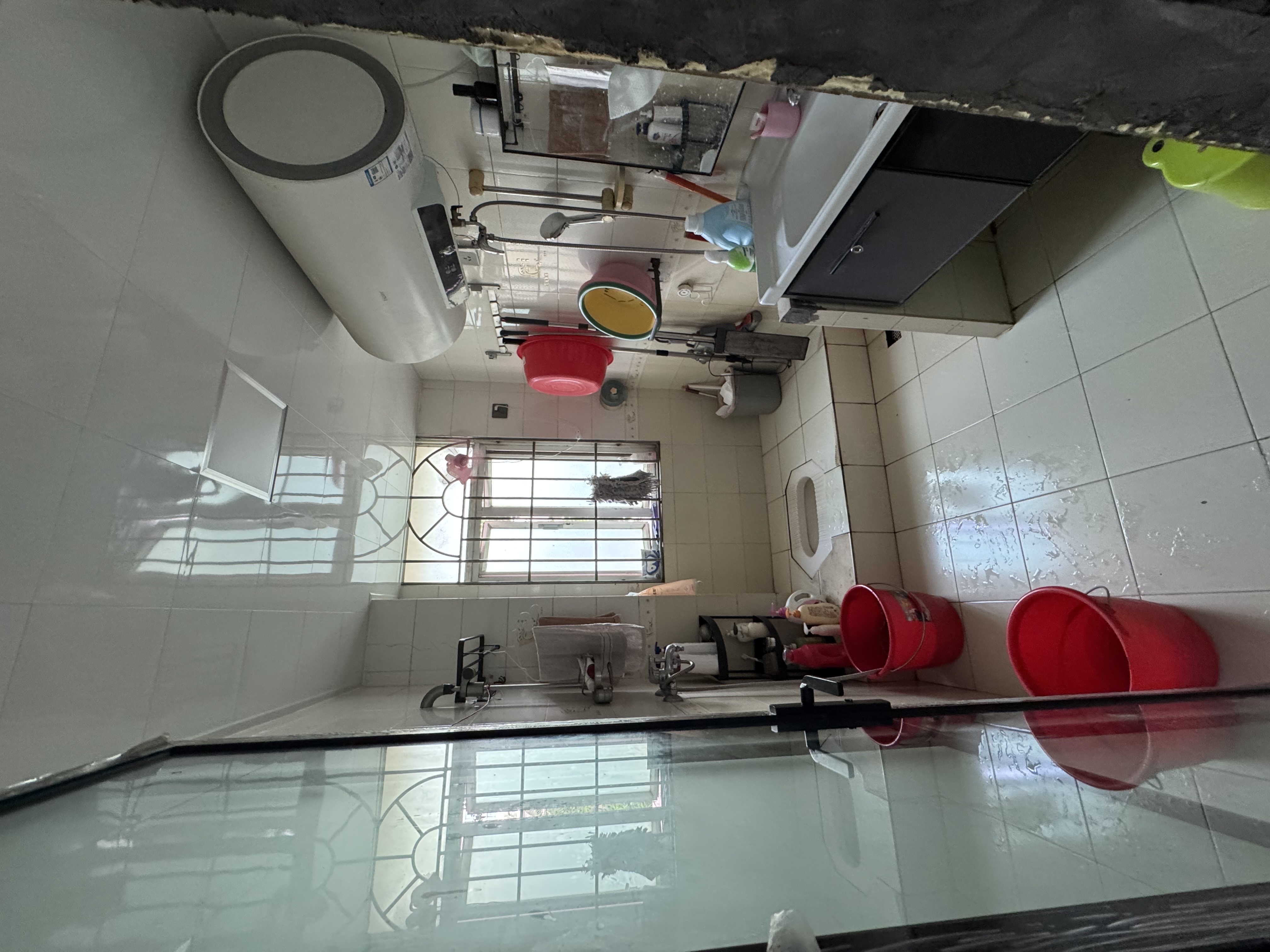 肥皂厂宿舍(琼州大道) 3室2厅1卫 99.0万 肥皂厂宿舍(琼州大道) 3室2厅1卫 99.0万客厅