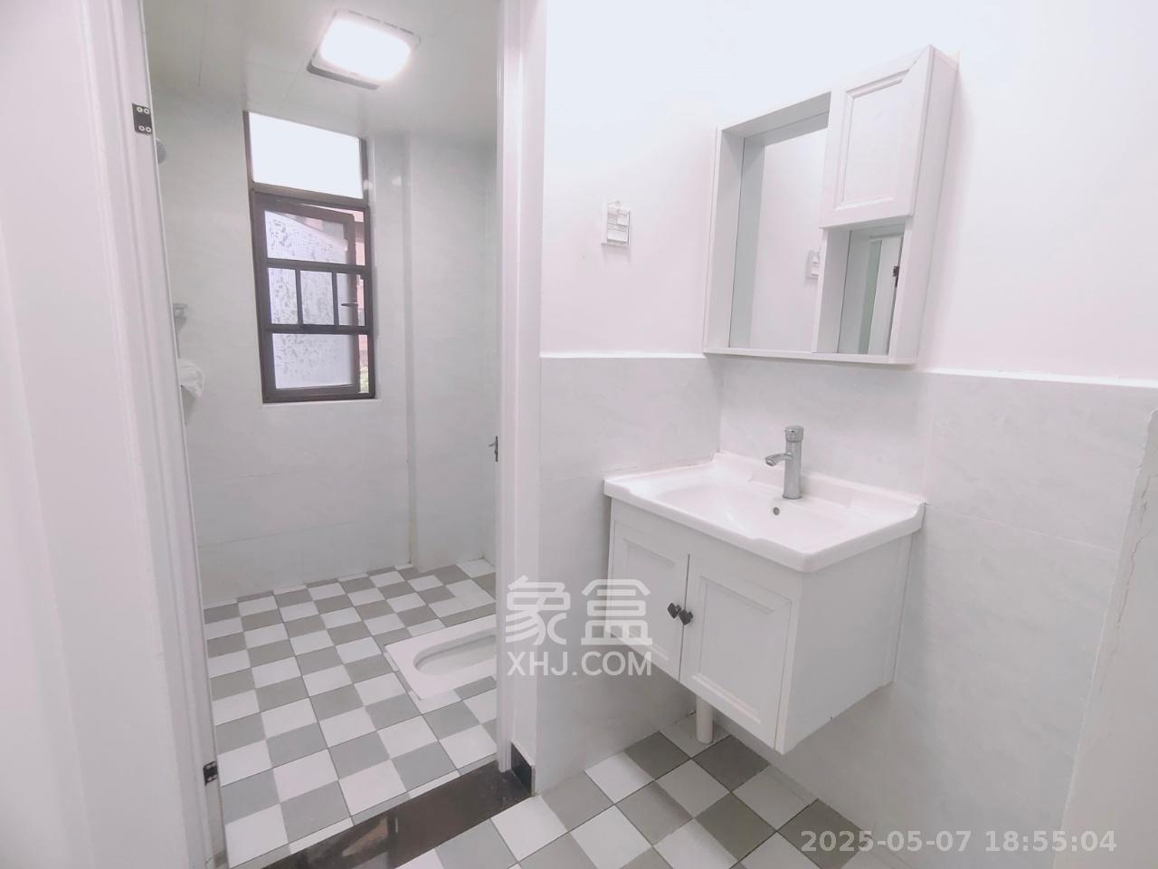 江山帝景雅典  3室2厅2卫    2200.0元/月 江山帝景雅典  3室2厅2卫    2200.0元/月室内图