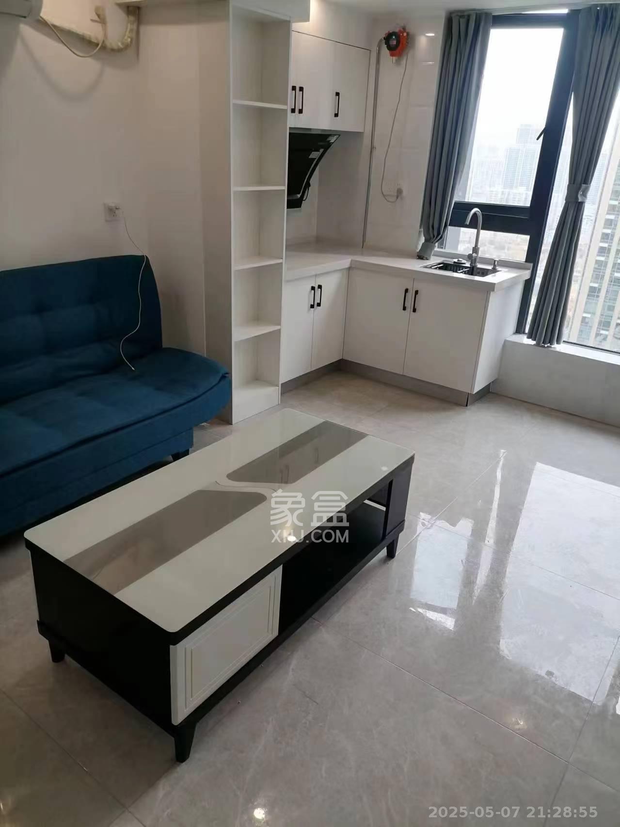 卓越中寰  2室1厅1卫   2300.00元/月
