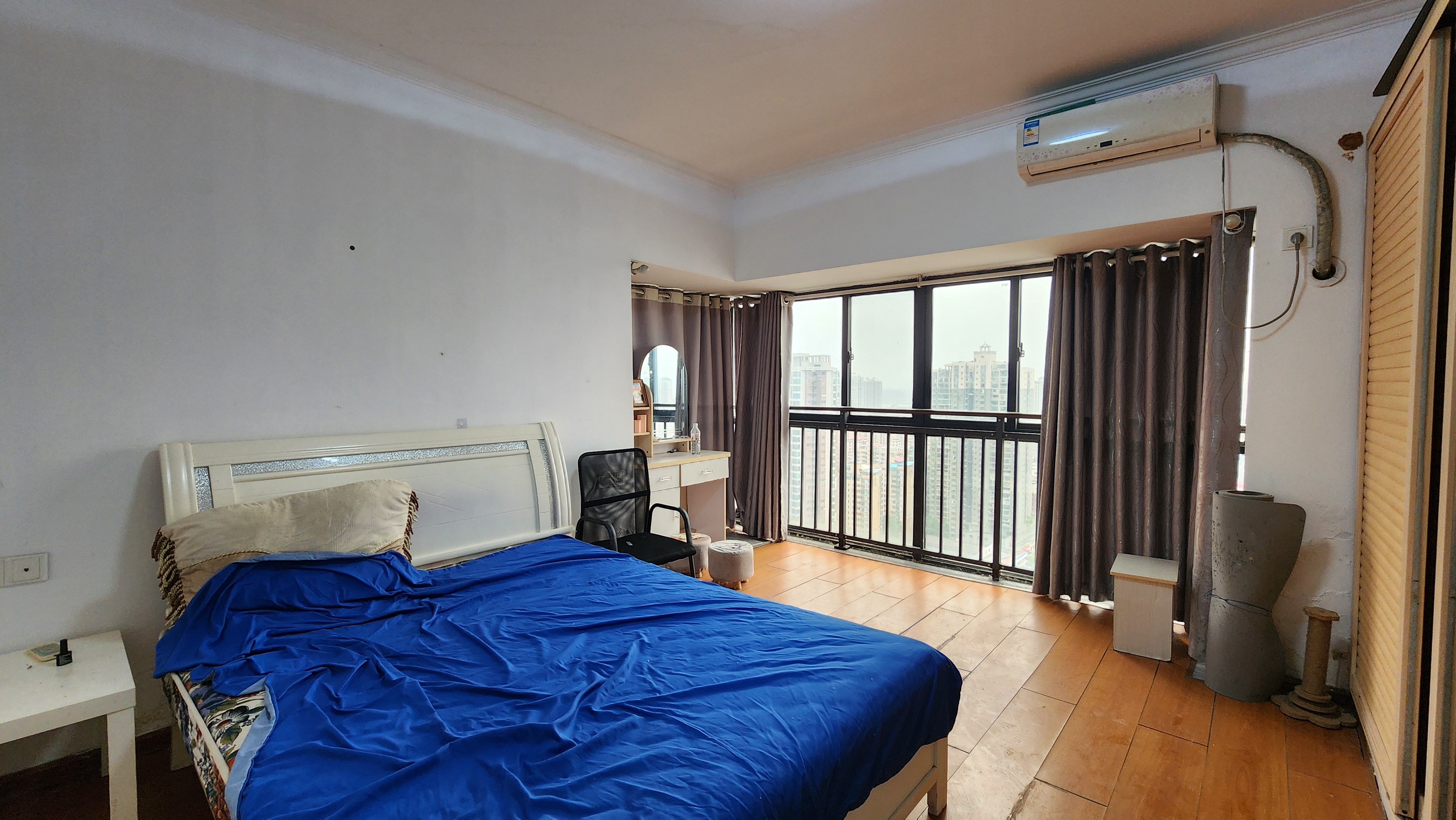 M国际 1室1厅1卫 1200.0元/月 M国际 1室1厅1卫 1200.0元/月室内图