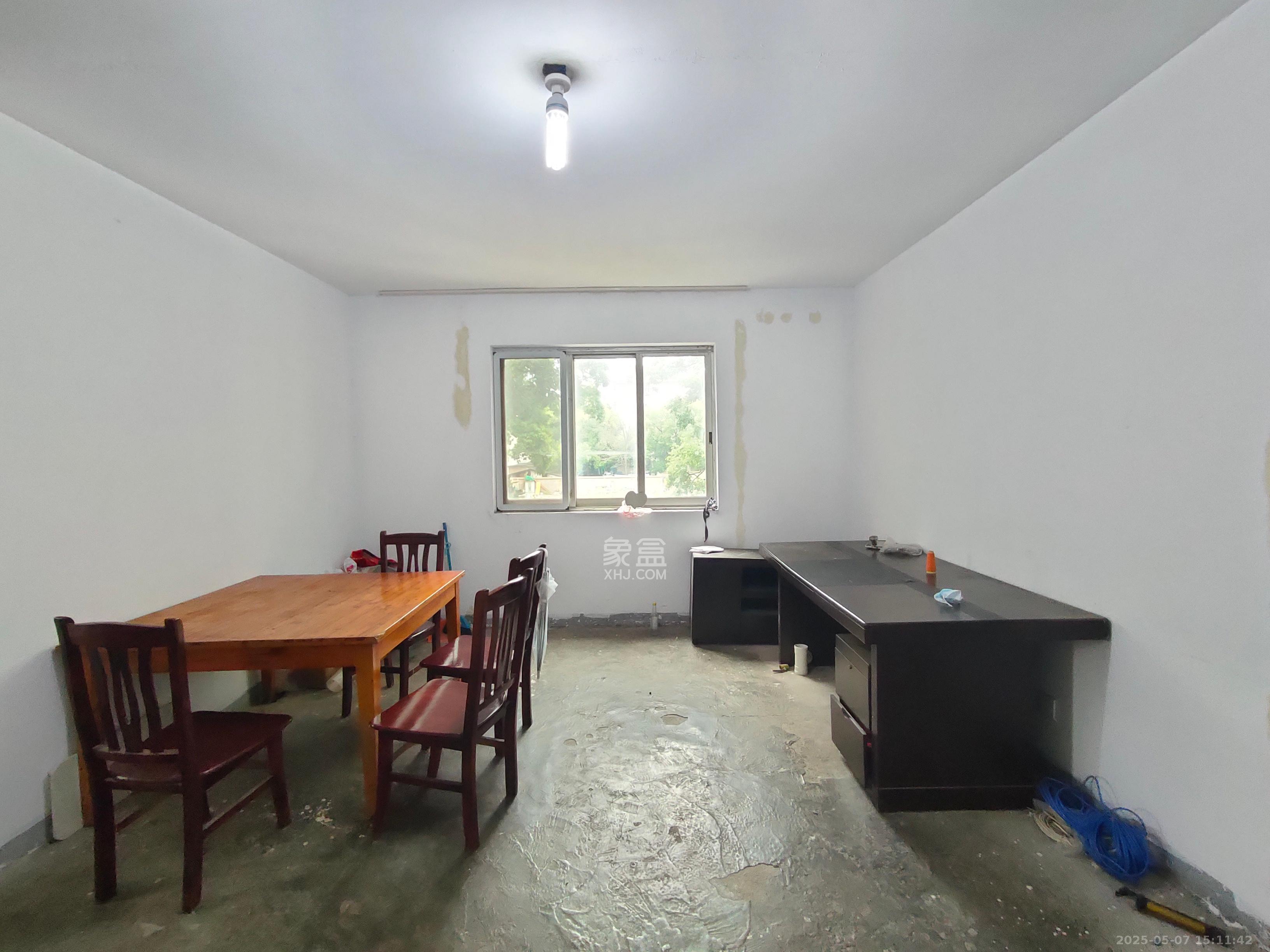 机械化宿舍 2室2厅1卫 800.0元/月 机械化宿舍 2室2厅1卫 800.0元/月室内图