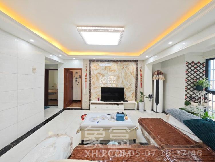 南庭城果 4室2厅2卫 3100.0元/月 南庭城果 4室2厅2卫 3100.0元/月室内图