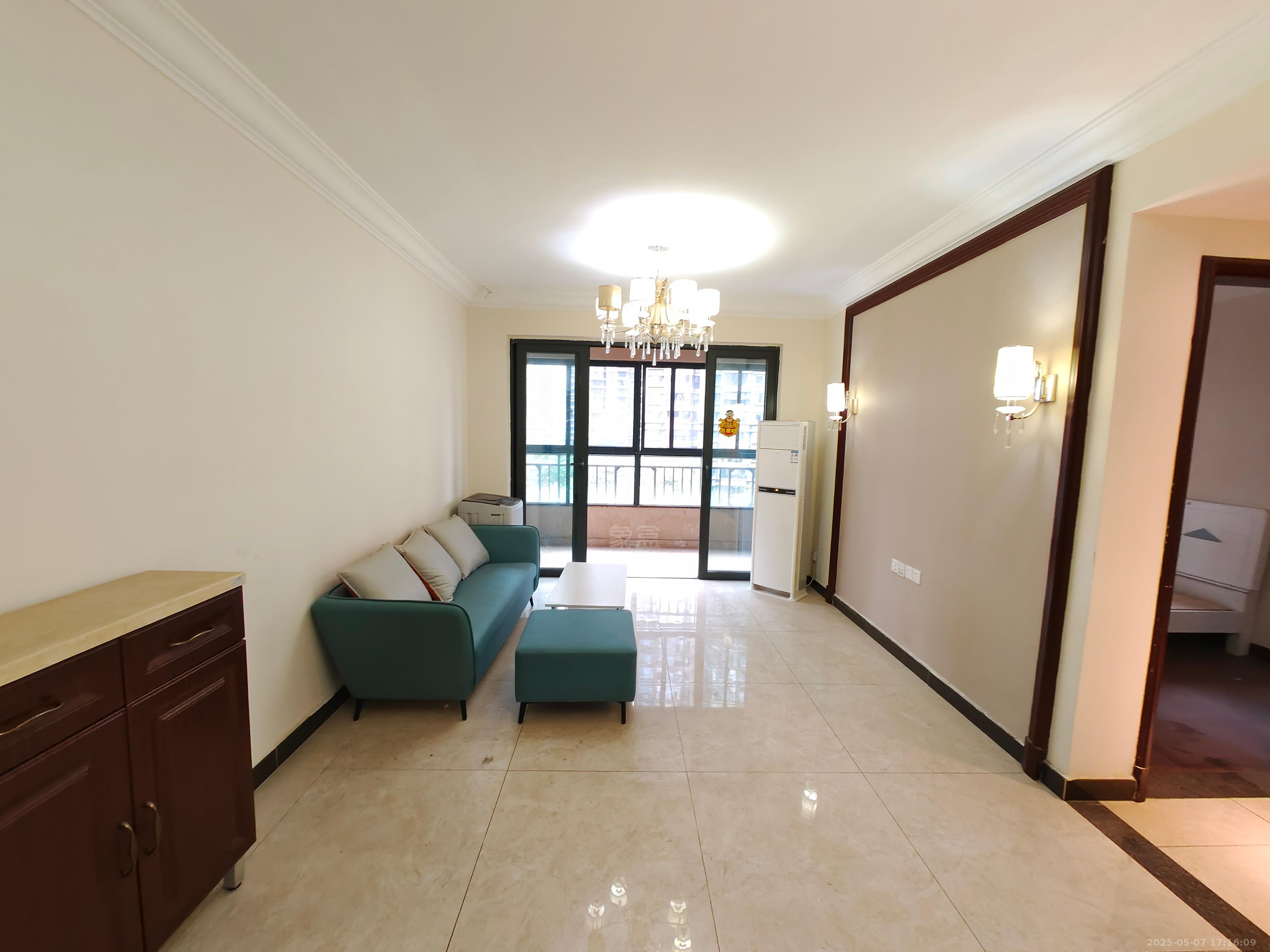 恒大华府 3室2厅1卫 1800.0元/月 恒大华府 3室2厅1卫 1800.0元/月室内图