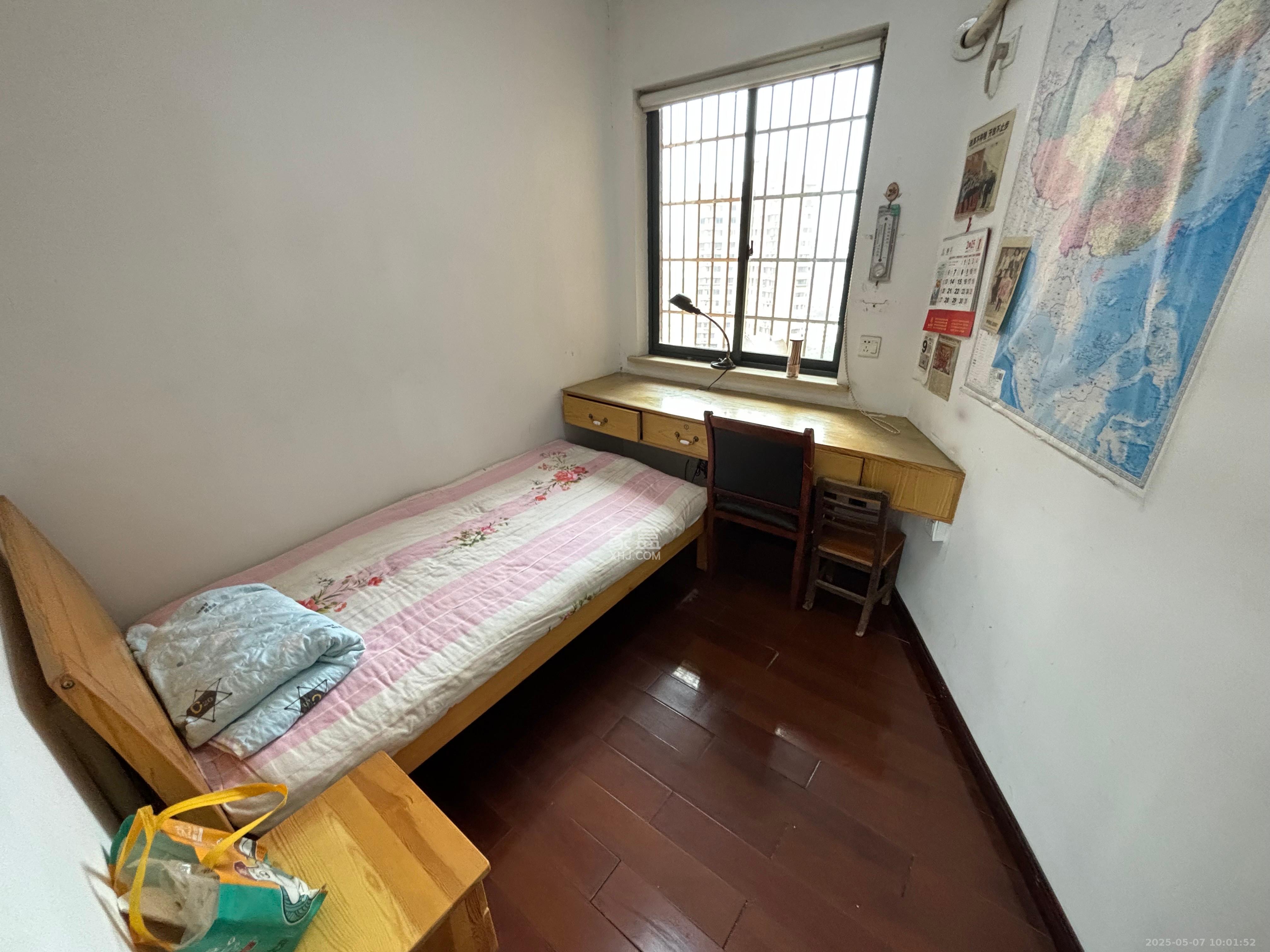 诚兴园  3室2厅1卫   1900.00元/月室内图