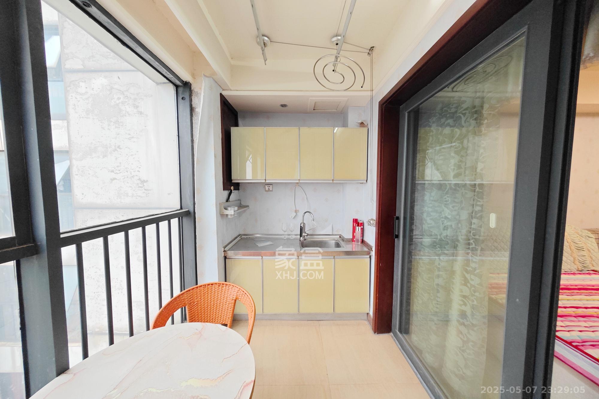 东塘瑞府 1室1厅1卫 28.0万 东塘瑞府 1室1厅1卫 28.0万厨房