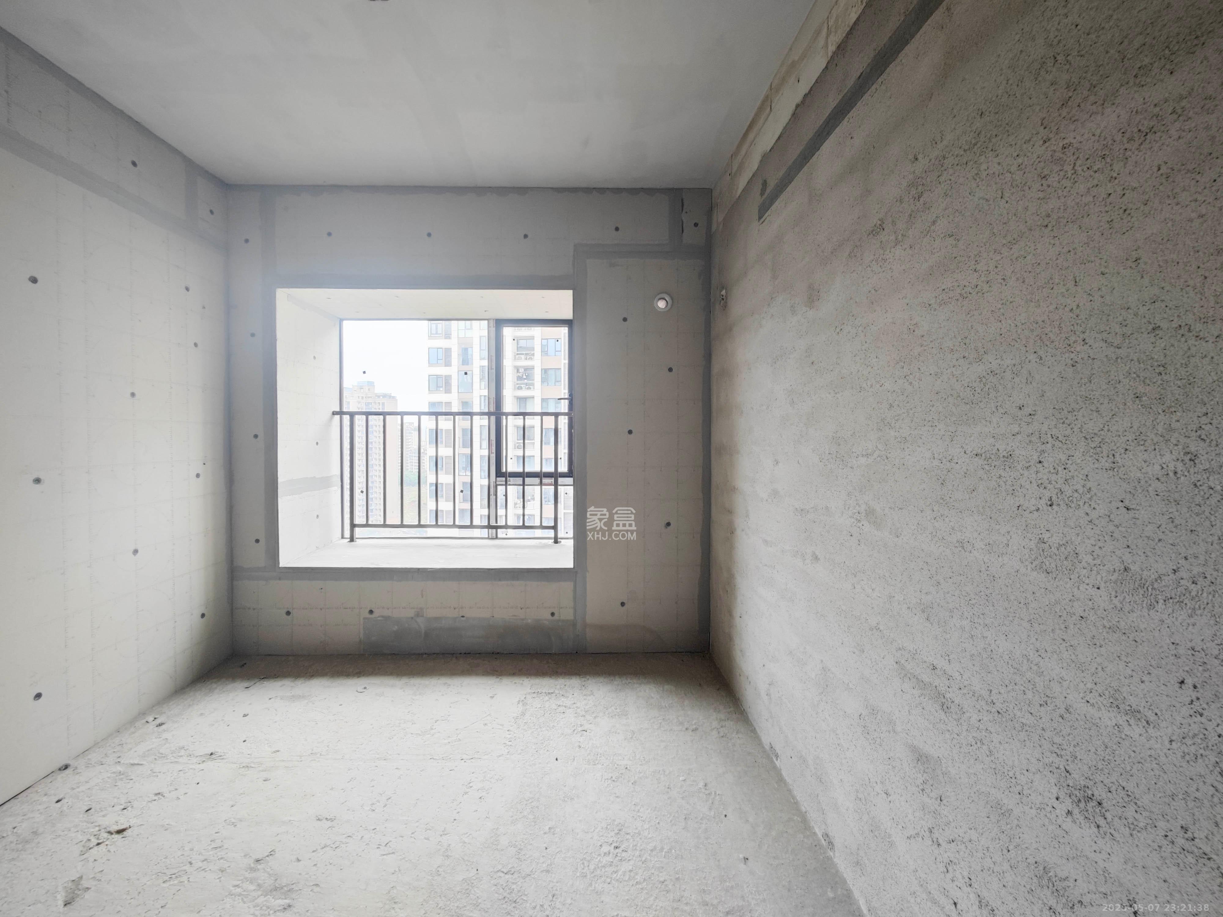 润和翰文府  4室2厅2卫    152.0万 润和翰文府  4室2厅2卫    152.0万卧室