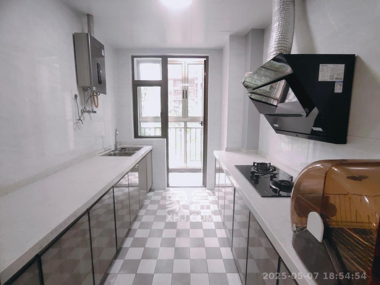 江山帝景雅典  3室2厅2卫    2200.0元/月 江山帝景雅典  3室2厅2卫    2200.0元/月室内图