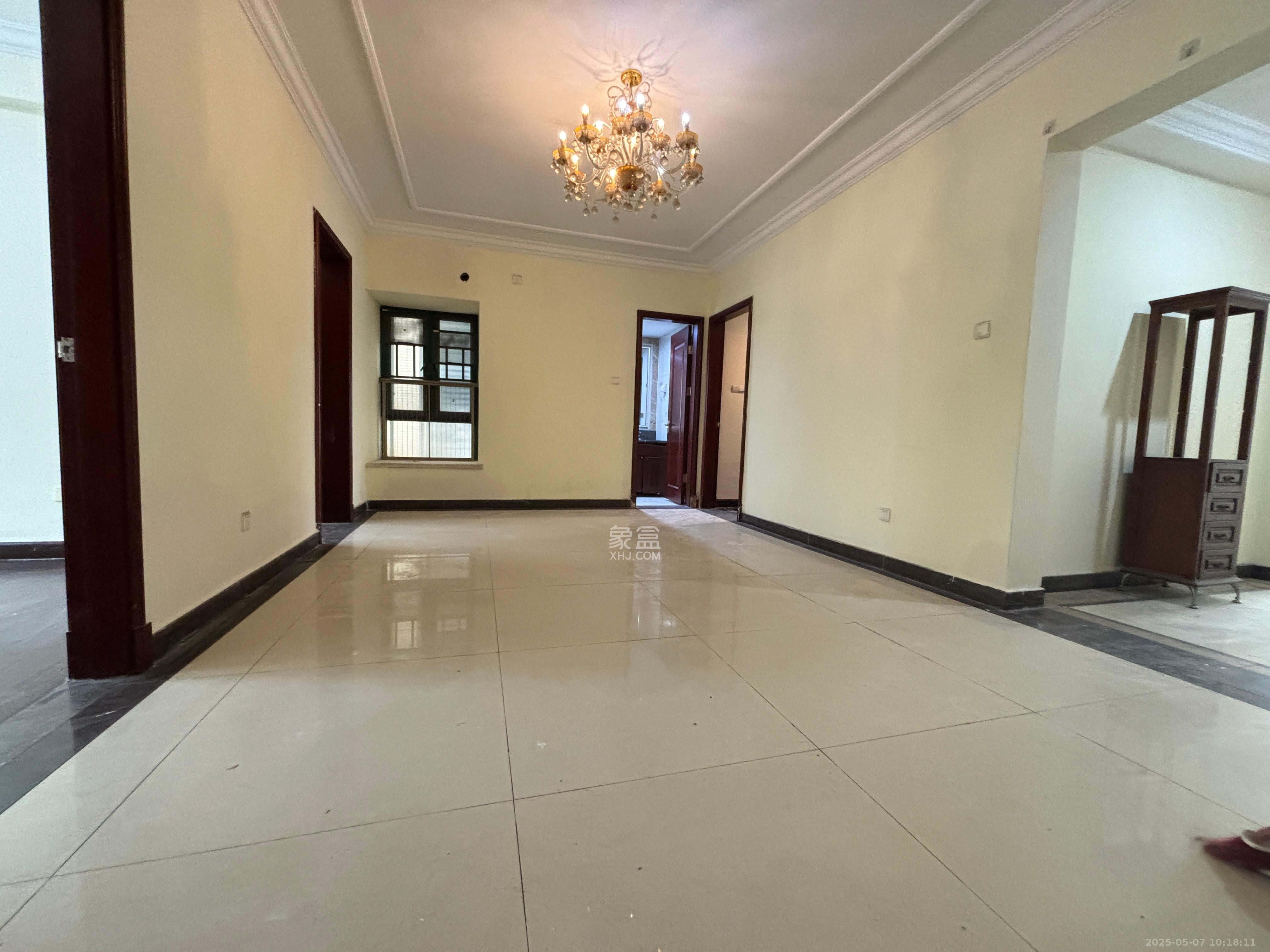 恒大名都  4室2厅2卫    2200.0元/月 恒大名都  4室2厅2卫    2200.0元/月室内图