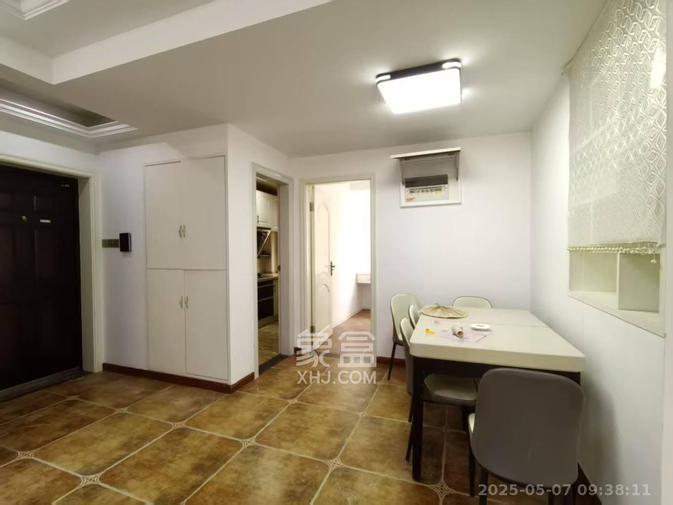 荣盛花语馨苑  3室2厅1卫    2400.0元/月 荣盛花语馨苑  3室2厅1卫    2400.0元/月室内图