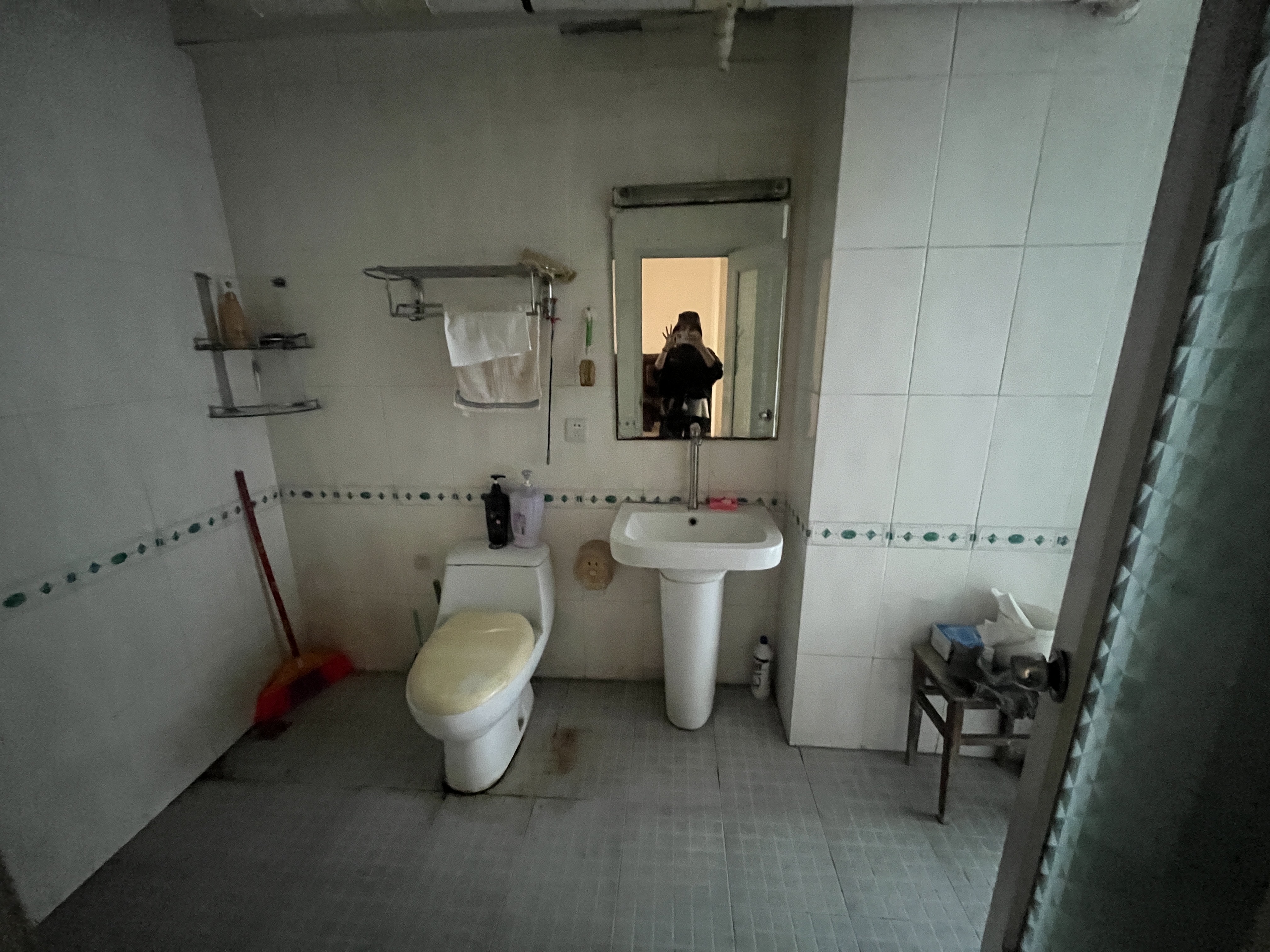 南玻公寓 2室1厅1卫 65.0万 南玻公寓 2室1厅1卫 65.0万客厅