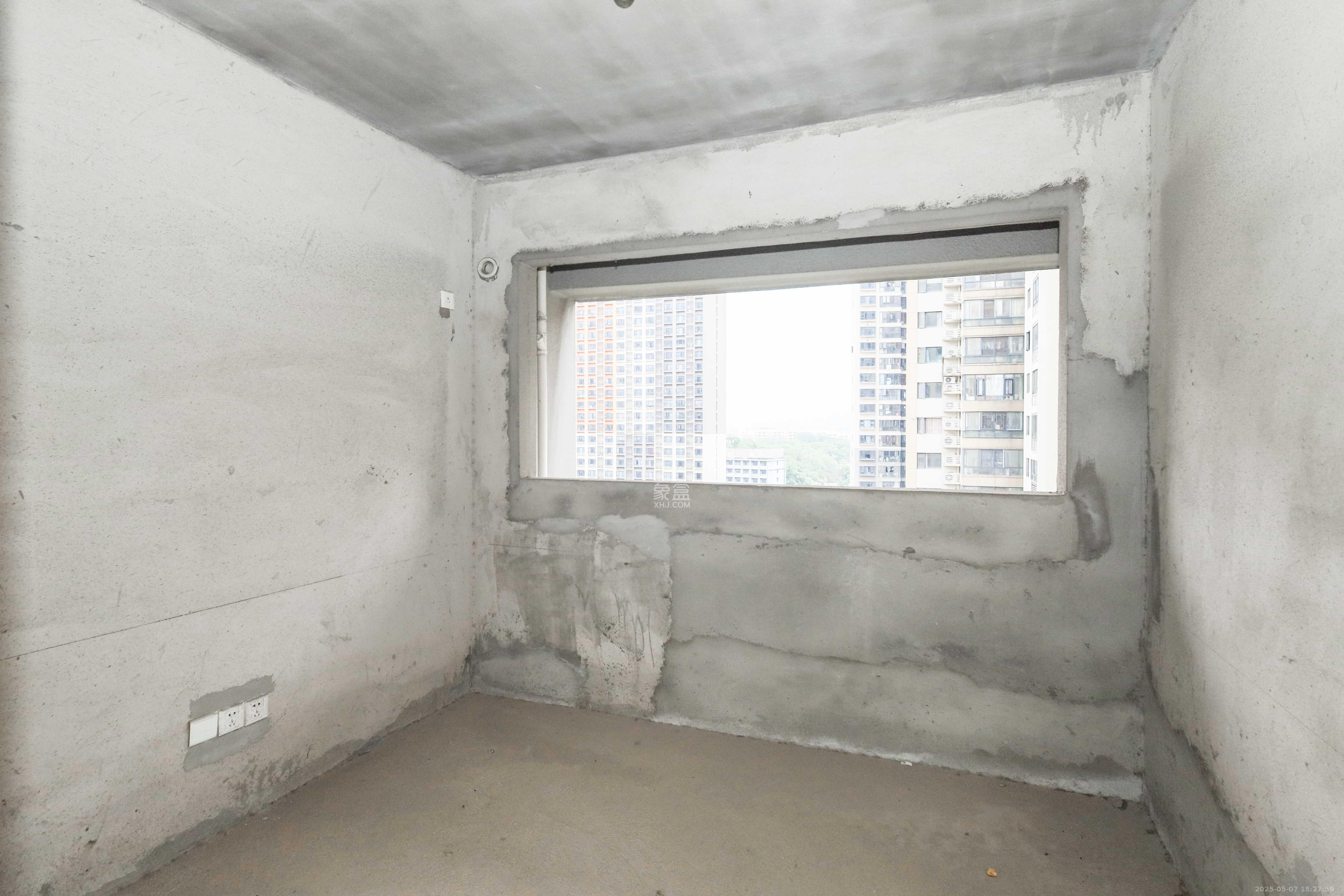 好莱城(弘德西街) 4室2厅2卫 112.0万 好莱城(弘德西街) 4室2厅2卫 112.0万卧室