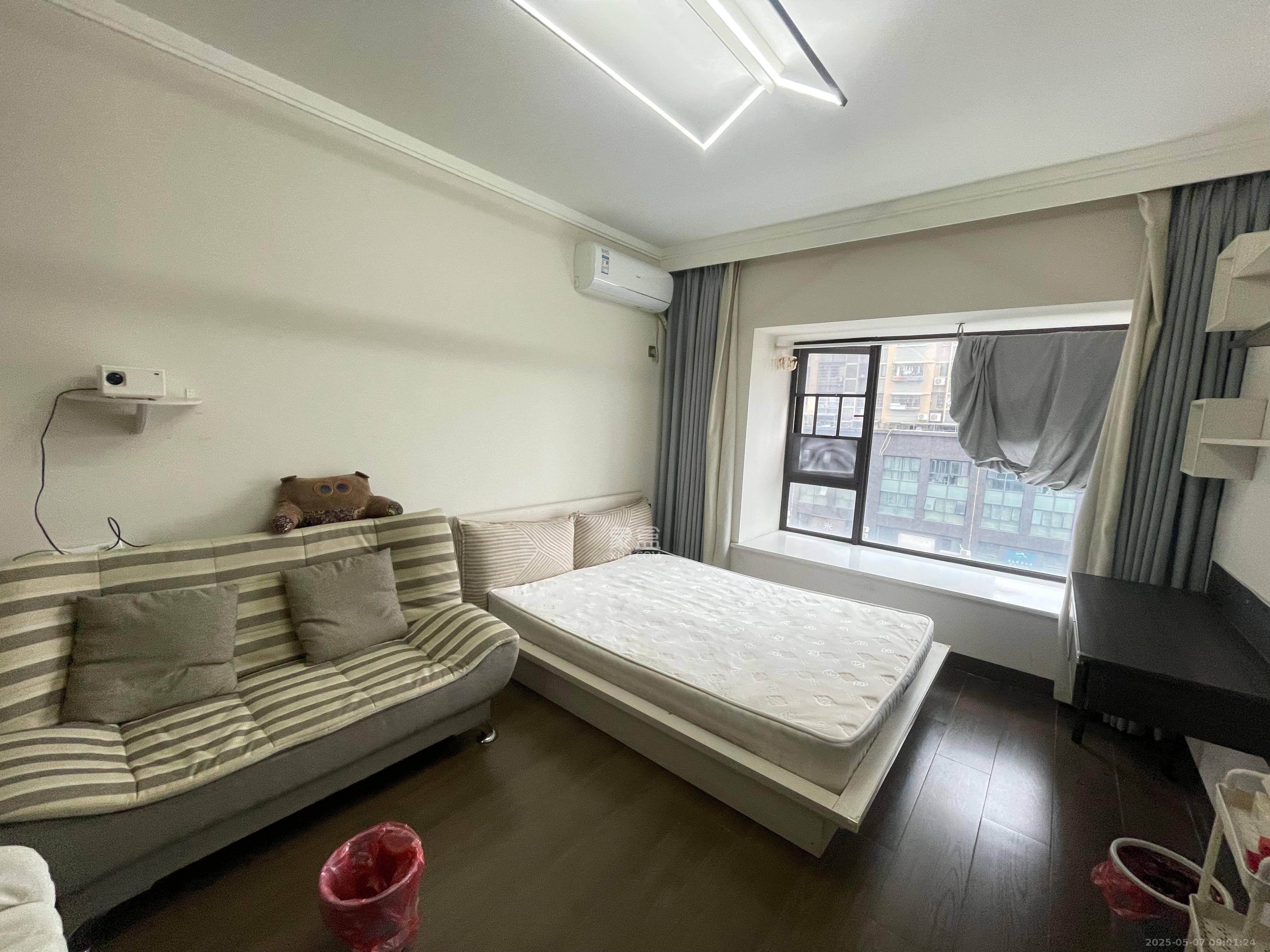 奥园城市天骄一期 1室1厅1卫 1700.0元/月 奥园城市天骄一期 1室1厅1卫 1700.0元/月室内图