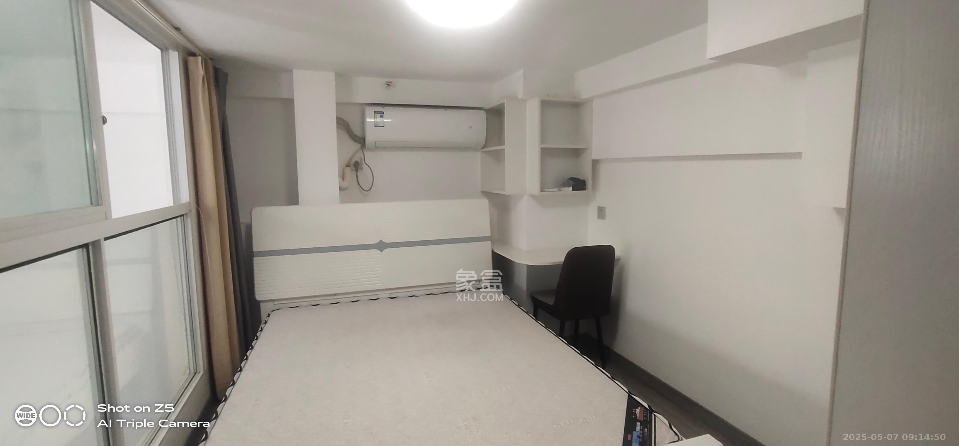 荣盛花语书苑  2室1厅1卫    2500.0元/月 荣盛花语书苑  2室1厅1卫    2500.0元/月室内图