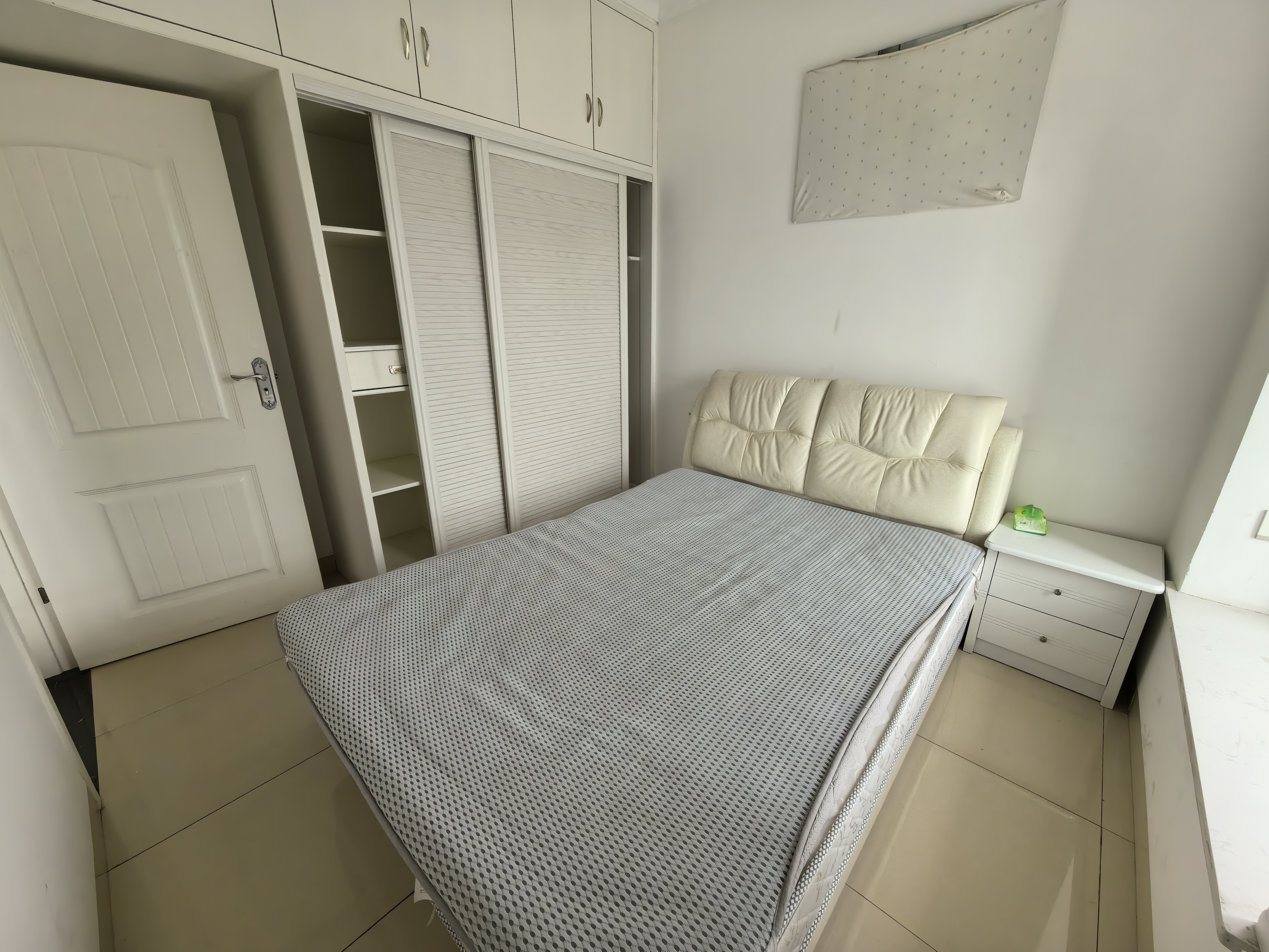 梓山湖领御  1室1厅1卫    1500.0元/月 梓山湖领御  1室1厅1卫    1500.0元/月室内图