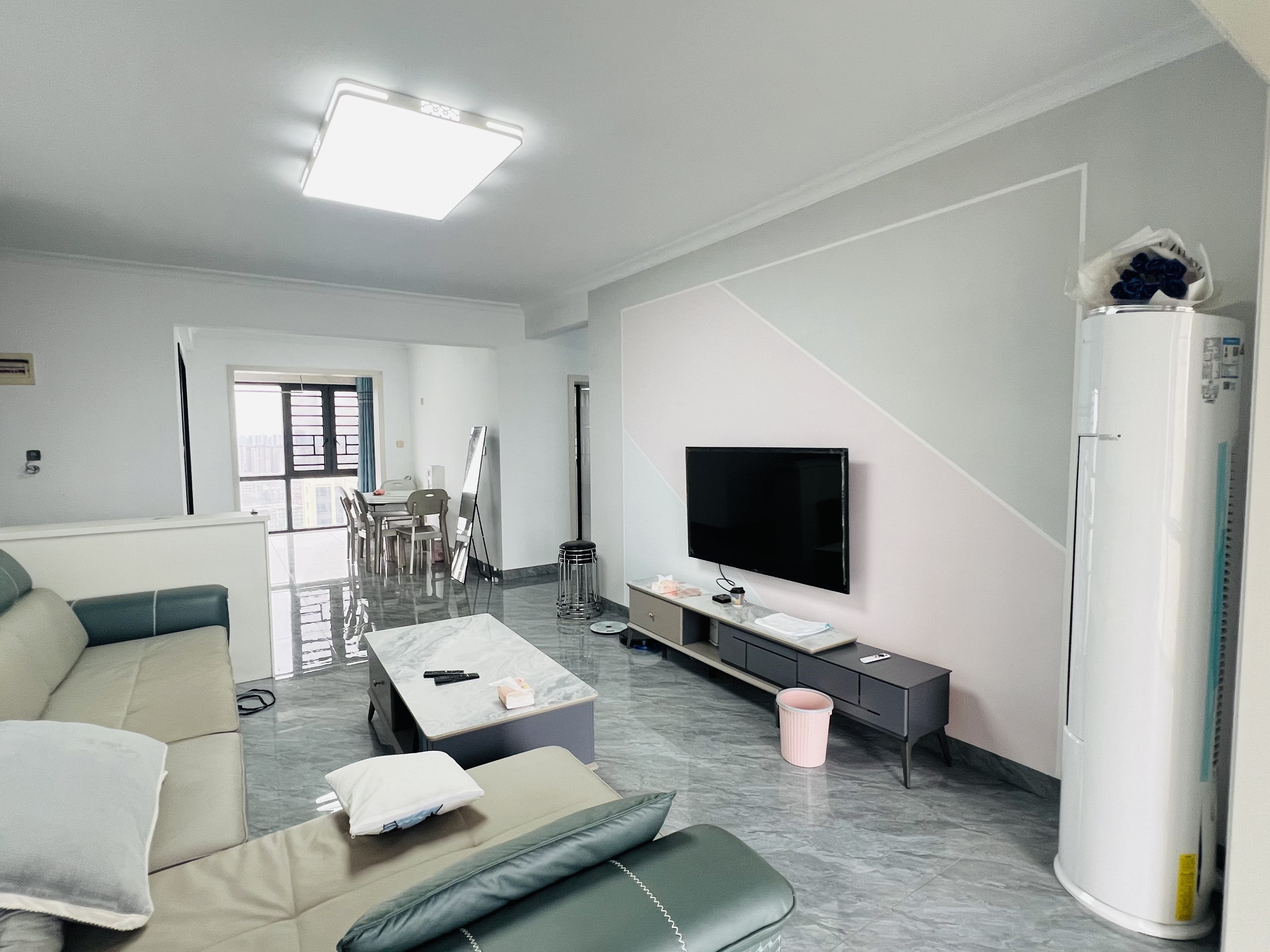 康雅苑 3室2厅2卫 2000.0元/月 康雅苑 3室2厅2卫 2000.0元/月室内图