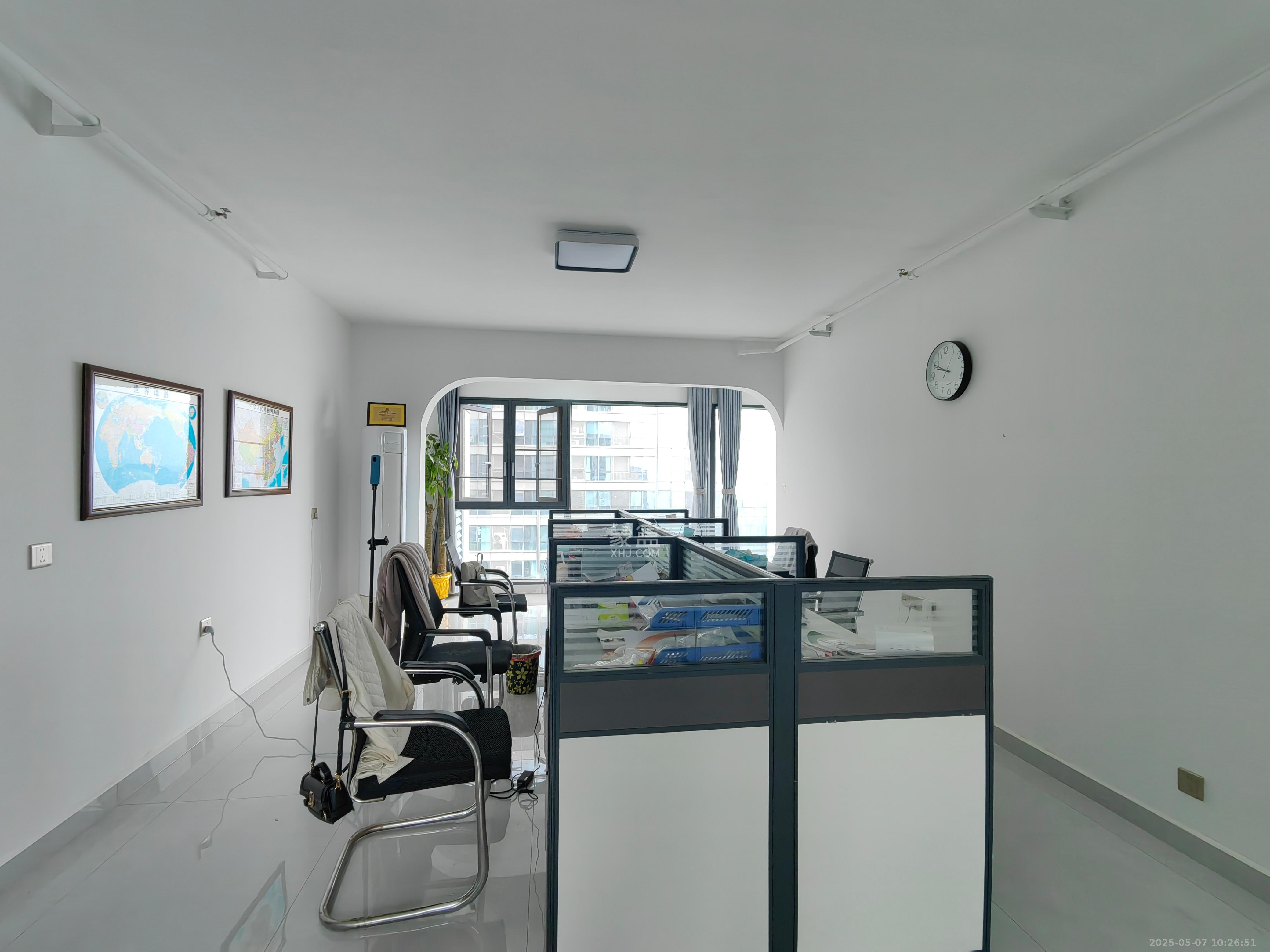 中建梅溪湖中心  4室2厅3卫   5300.00元/月