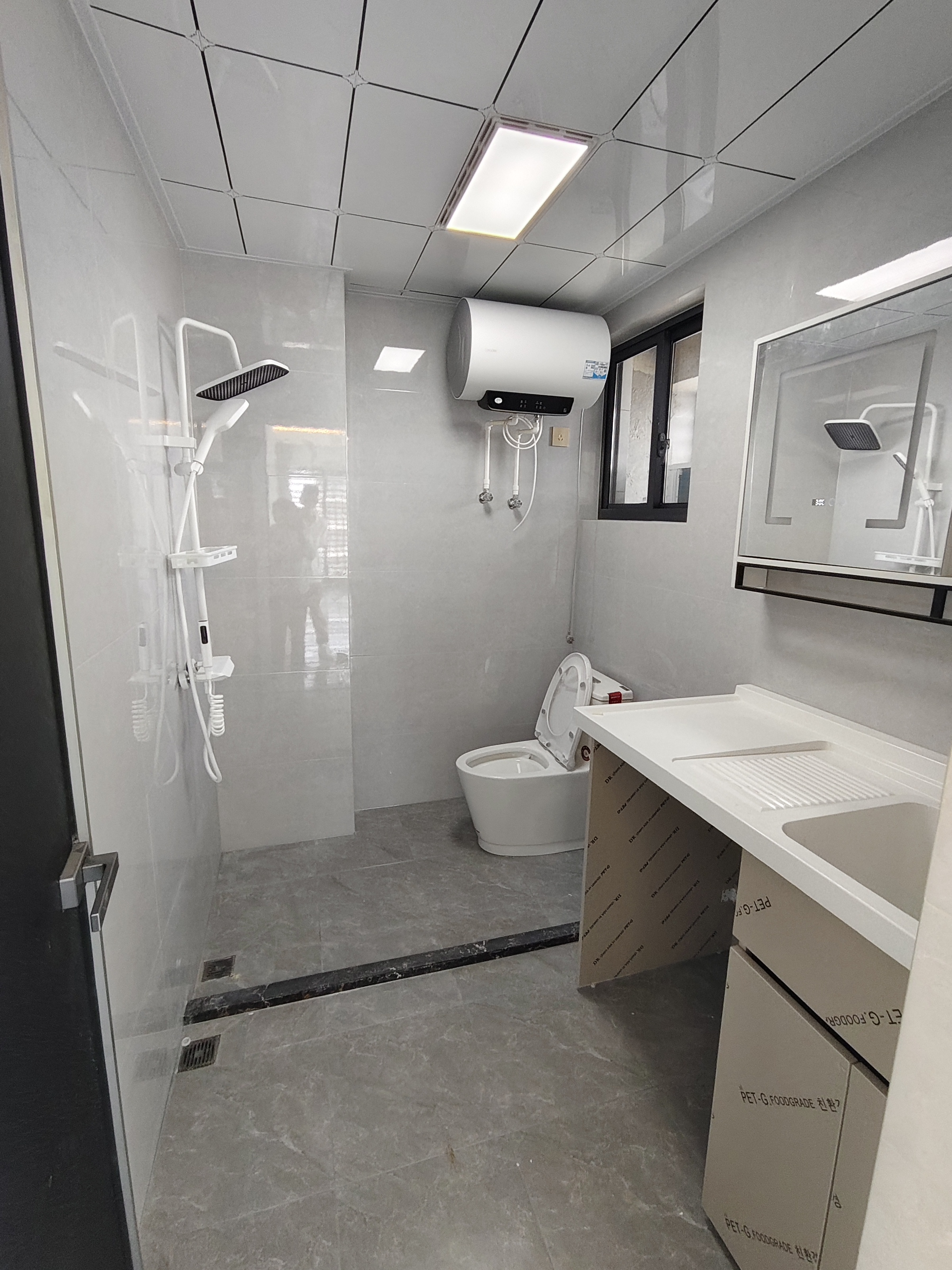 龙湖光年 1室1厅1卫 3500.0元/月 龙湖光年 1室1厅1卫 3500.0元/月室内图