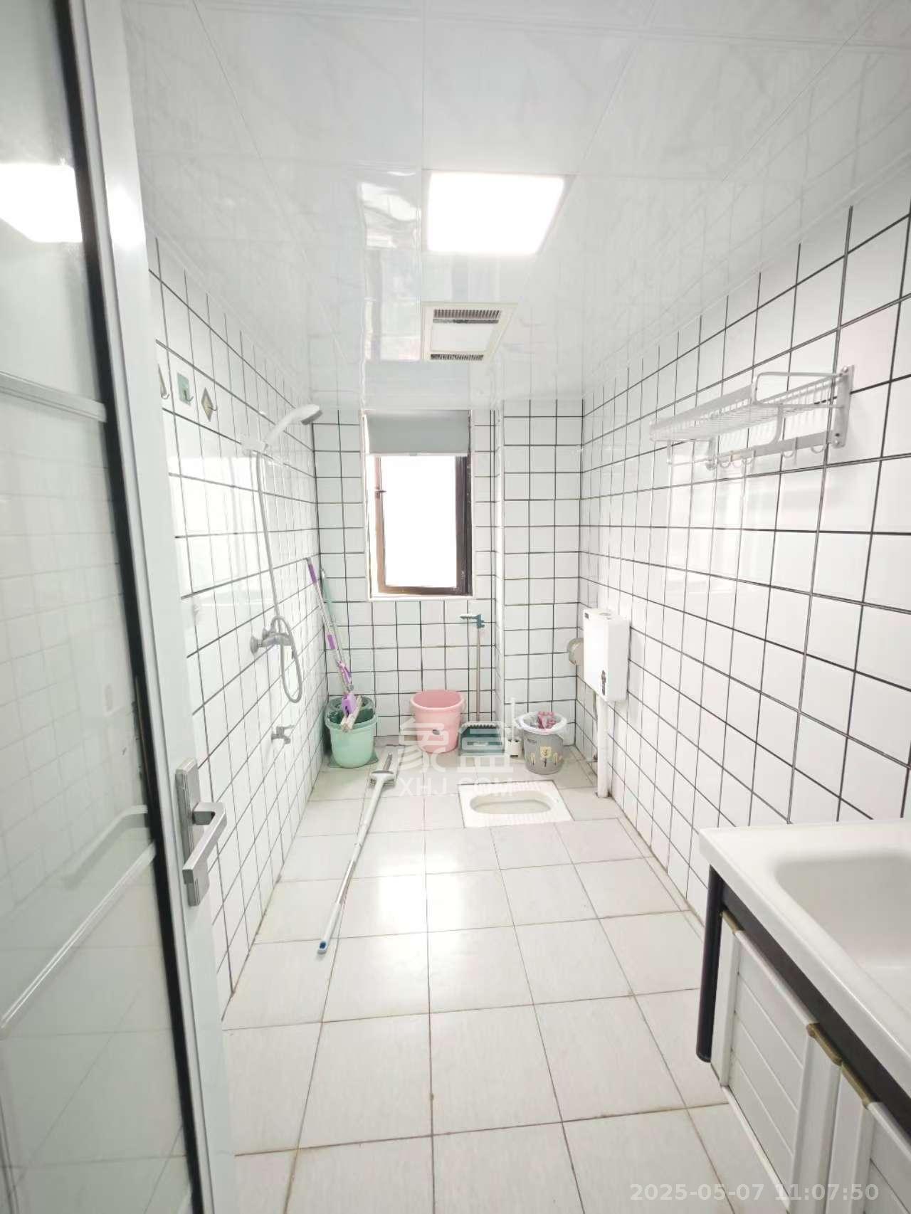 中国铁建梅溪青秀三期  4室2厅2卫   3100.00元/月室内图