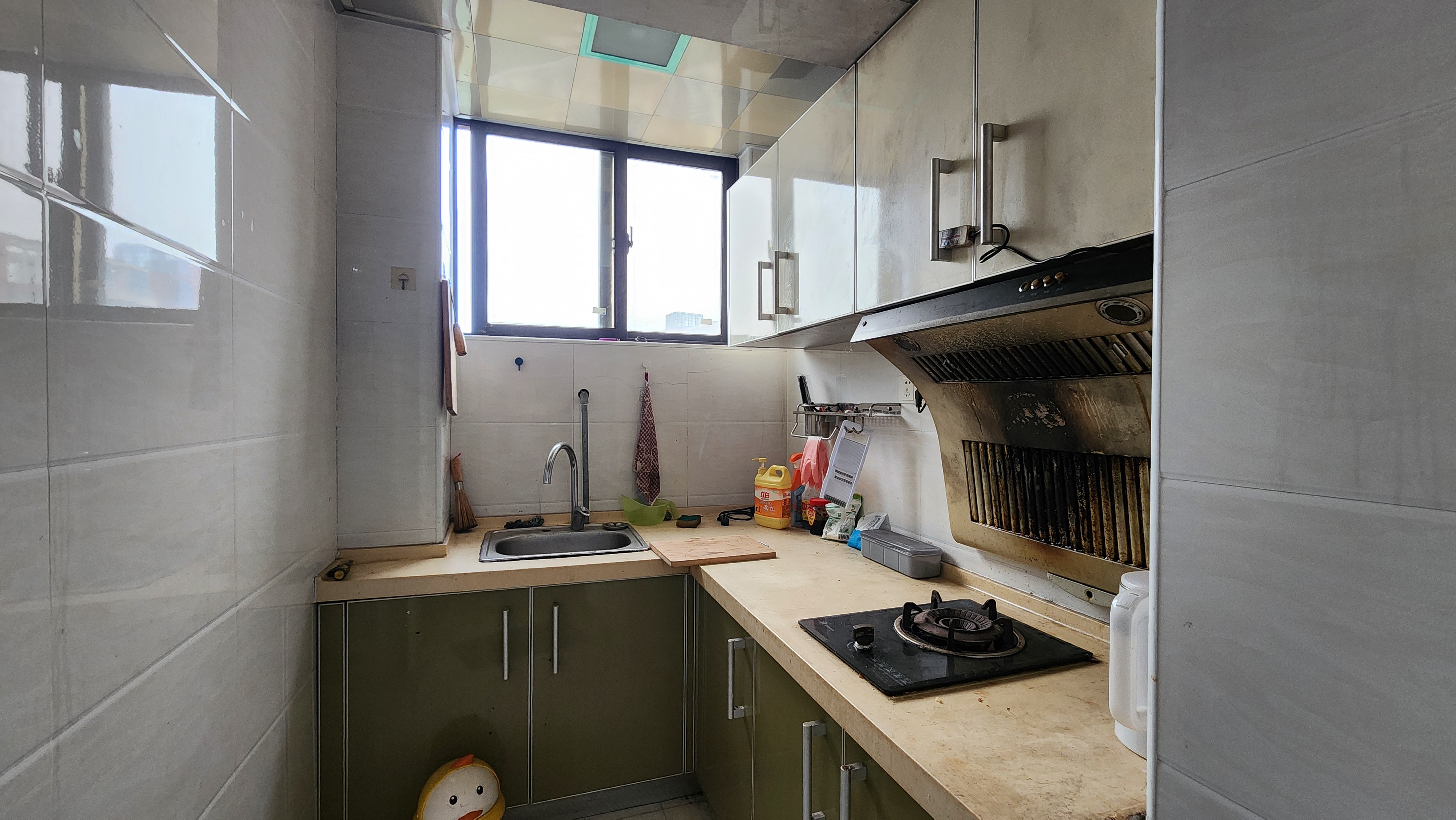 M国际 1室1厅1卫 1200.0元/月 M国际 1室1厅1卫 1200.0元/月室内图