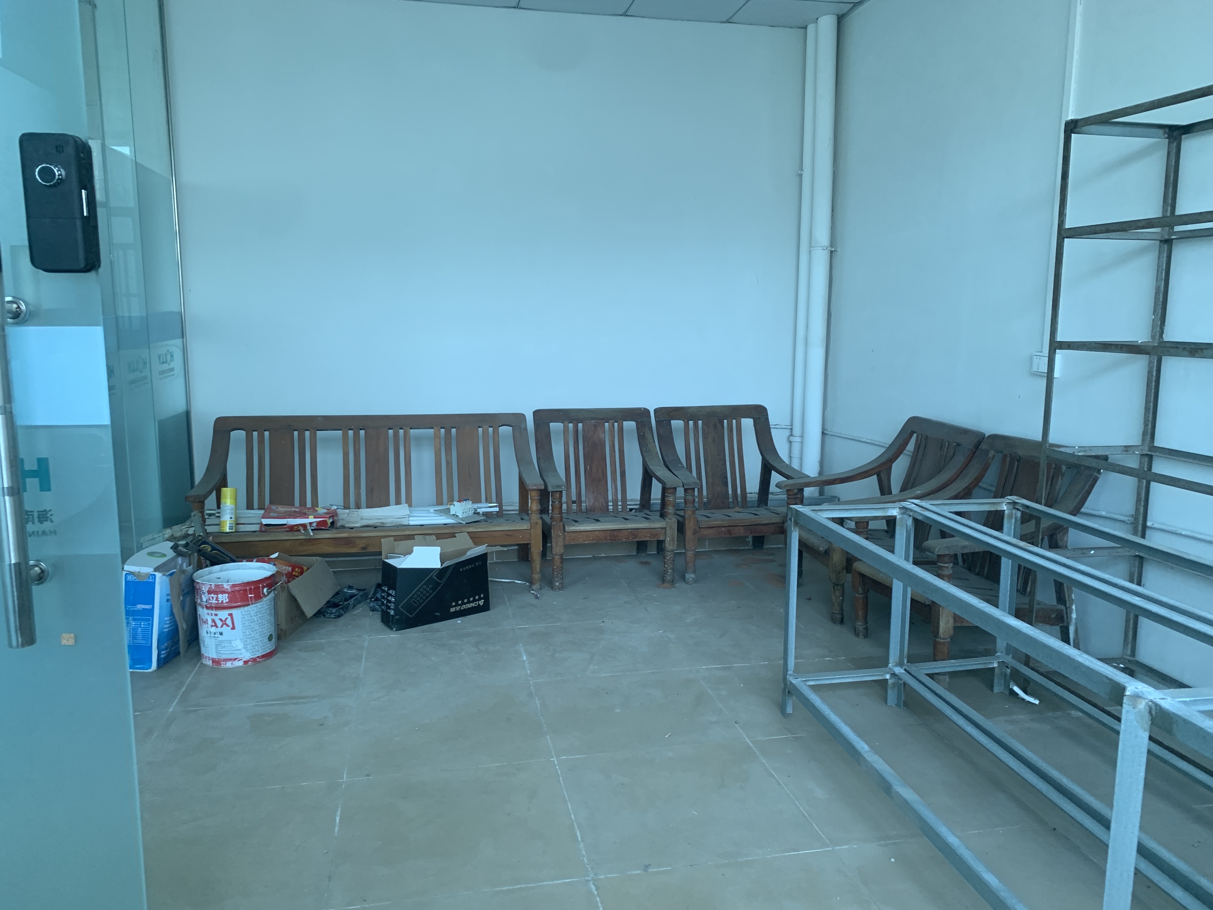 鸿昌盛大厦 1室1厅1卫 12000.0元/月 鸿昌盛大厦 1室1厅1卫 12000.0元/月室内图