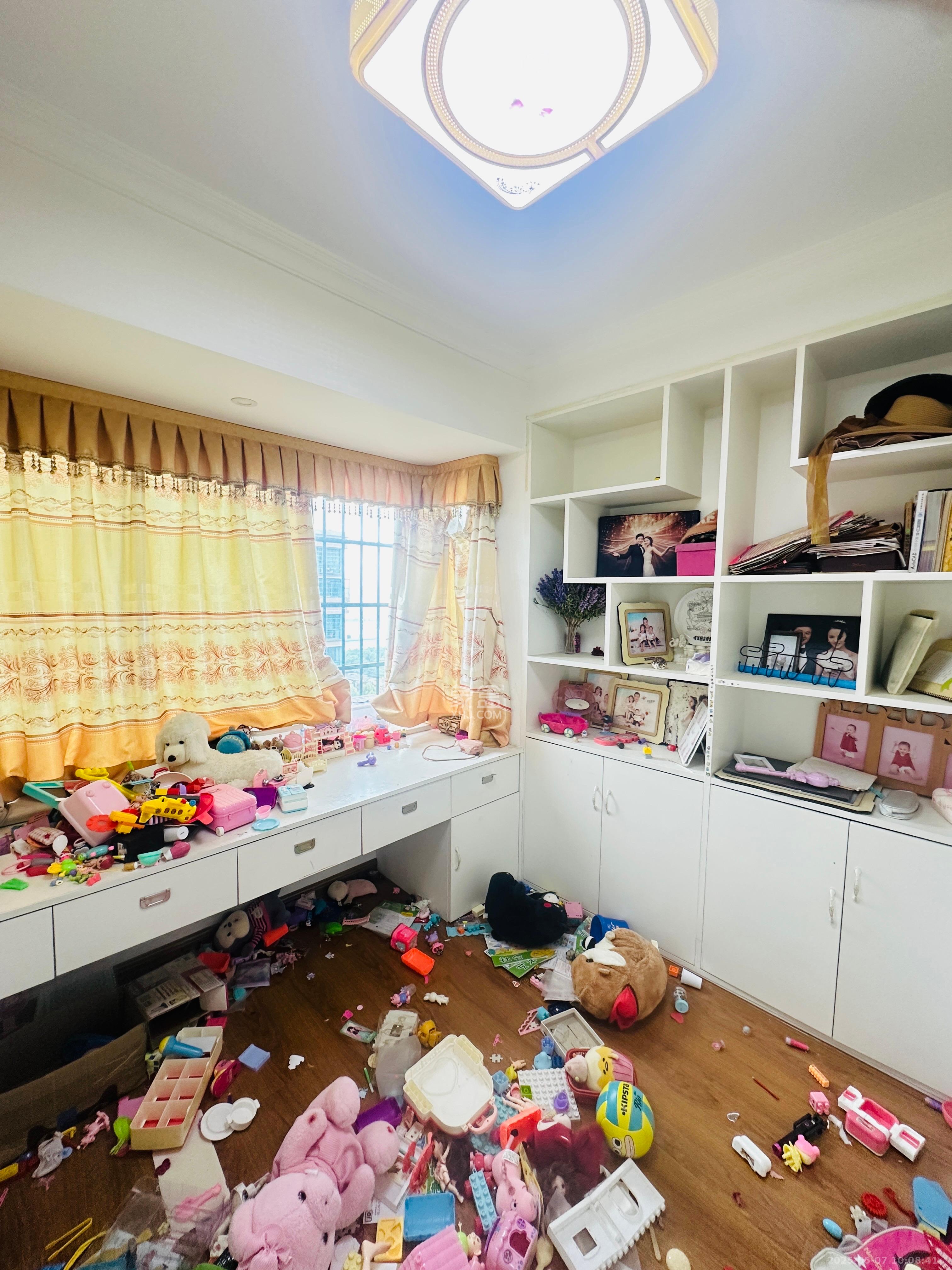 才子佳郡  5室2厅2卫    3500.0元/月 才子佳郡  5室2厅2卫    3500.0元/月室内图