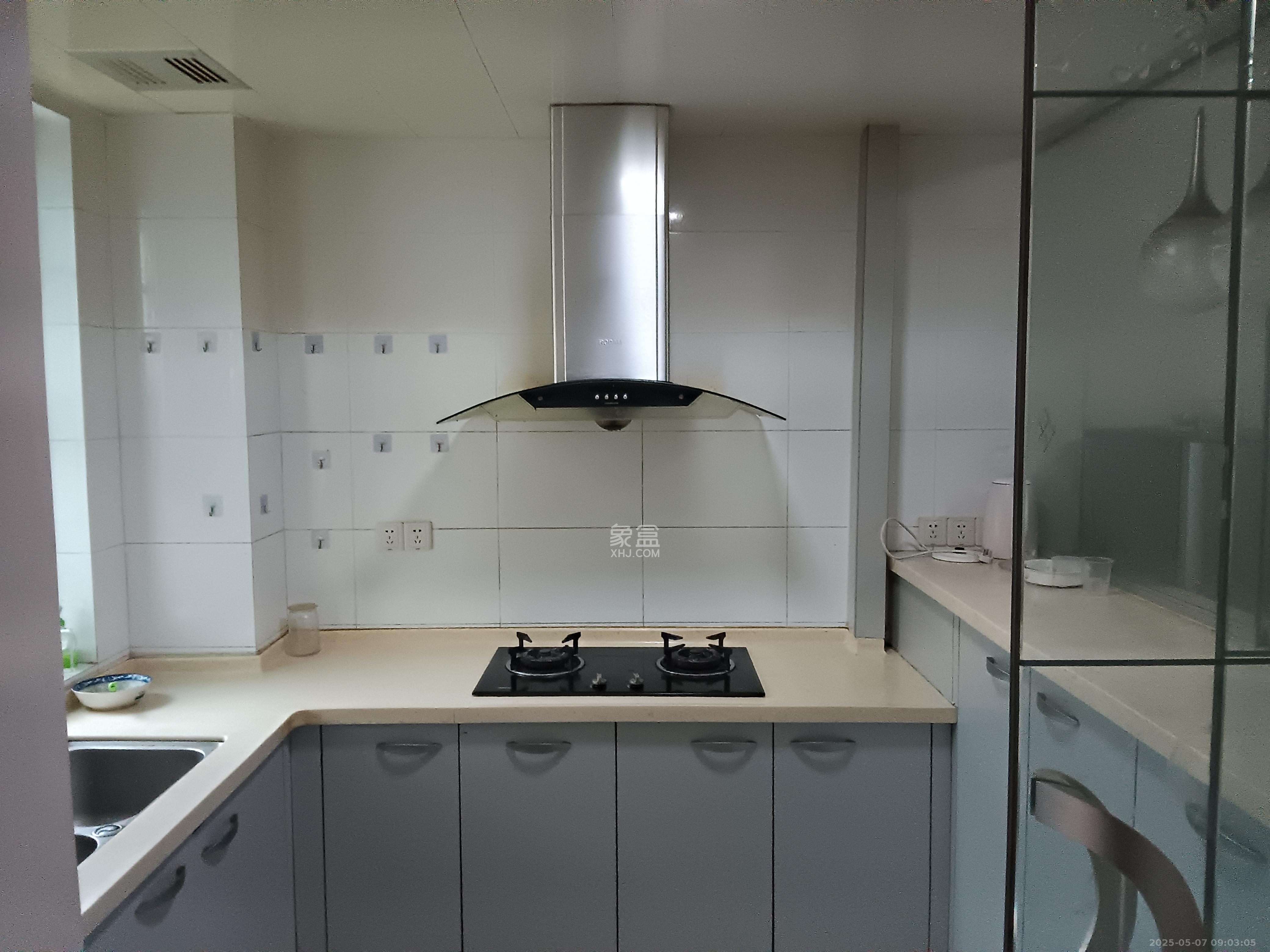 申奥美域 3室2厅2卫 2800.0元/月 申奥美域 3室2厅2卫 2800.0元/月室内图