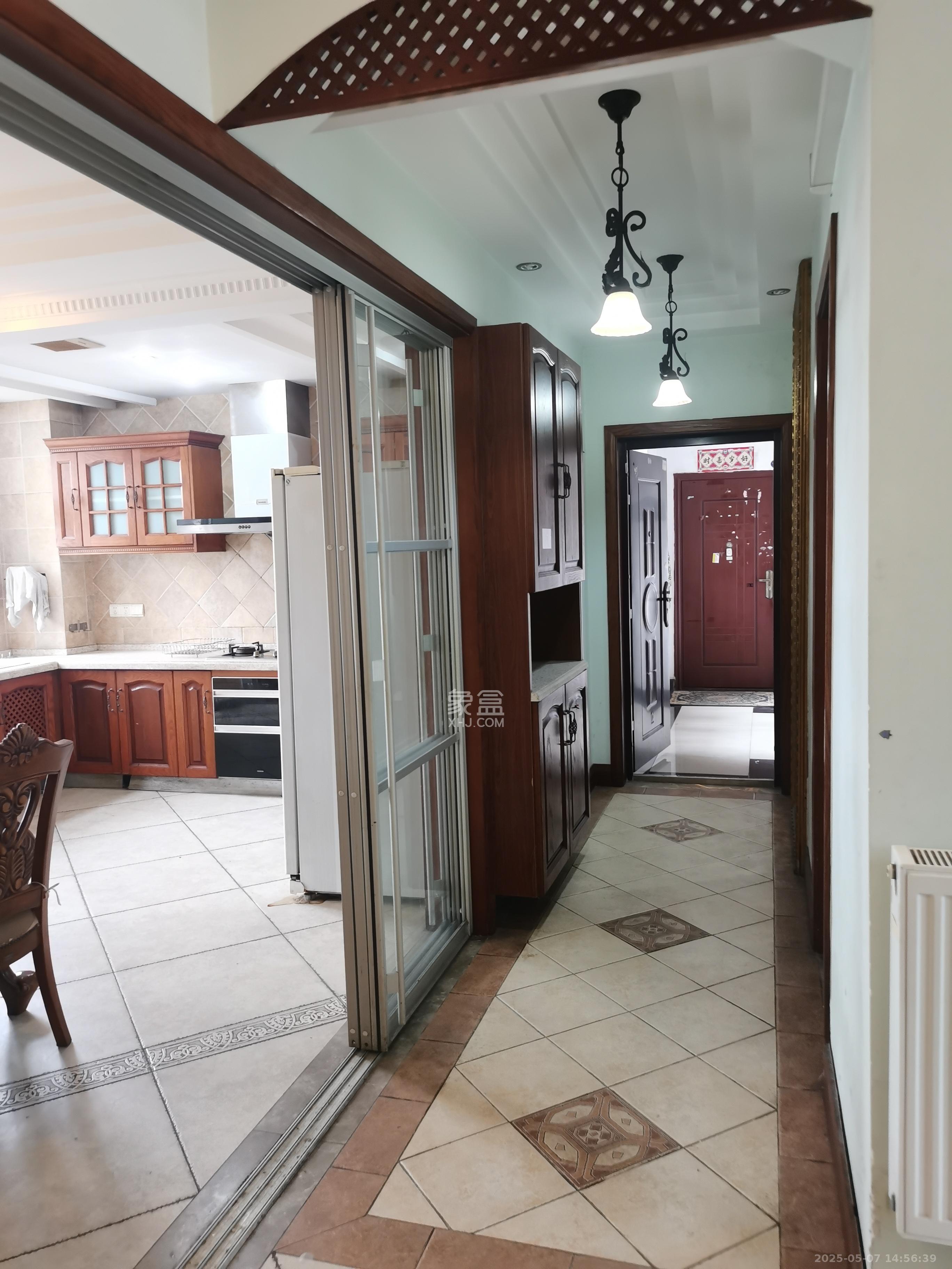 嘉盛华庭(一期、二期、三期) 1室0厅0卫 3600.0元/月 嘉盛华庭(一期、二期、三期) 1室0厅0卫 3600.0元/月室内图