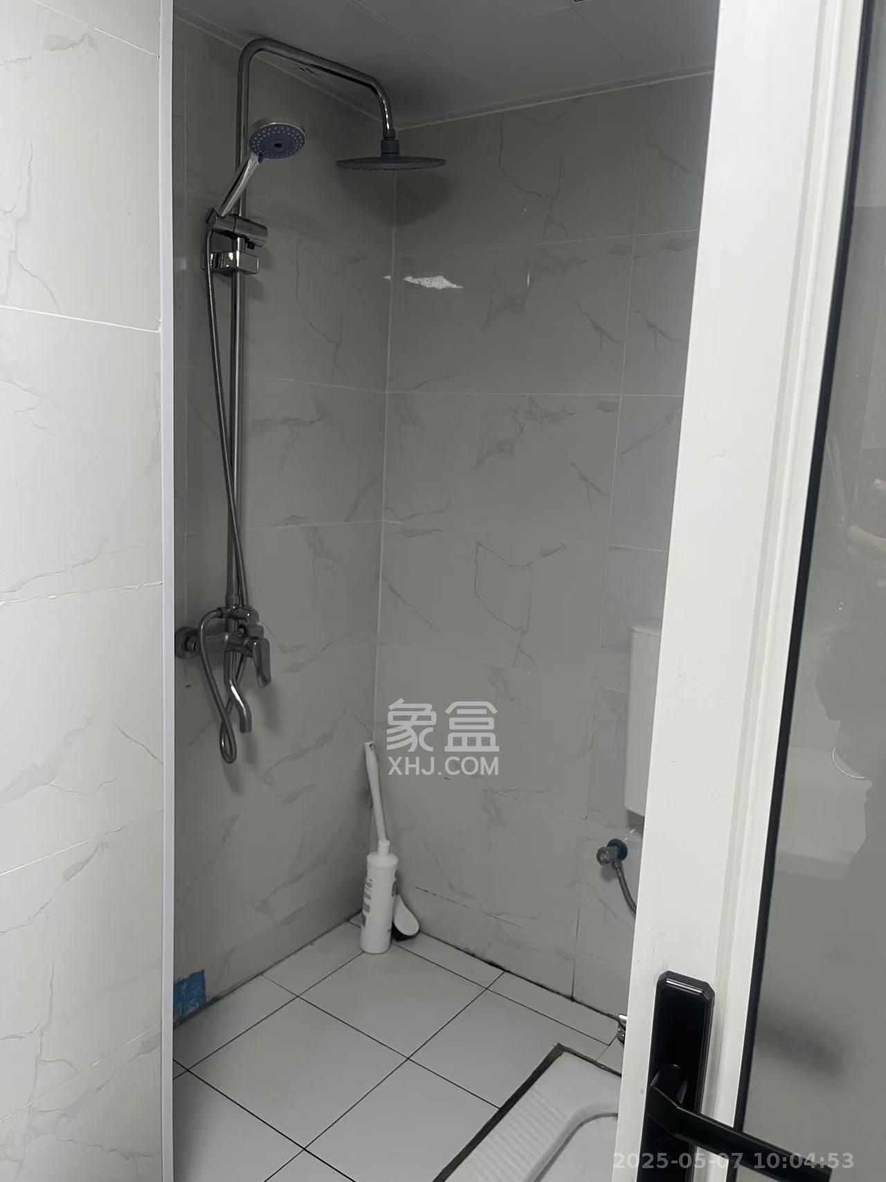 荣盛花语书苑 2室1厅1卫 2300.0元/月 荣盛花语书苑 2室1厅1卫 2300.0元/月室内图