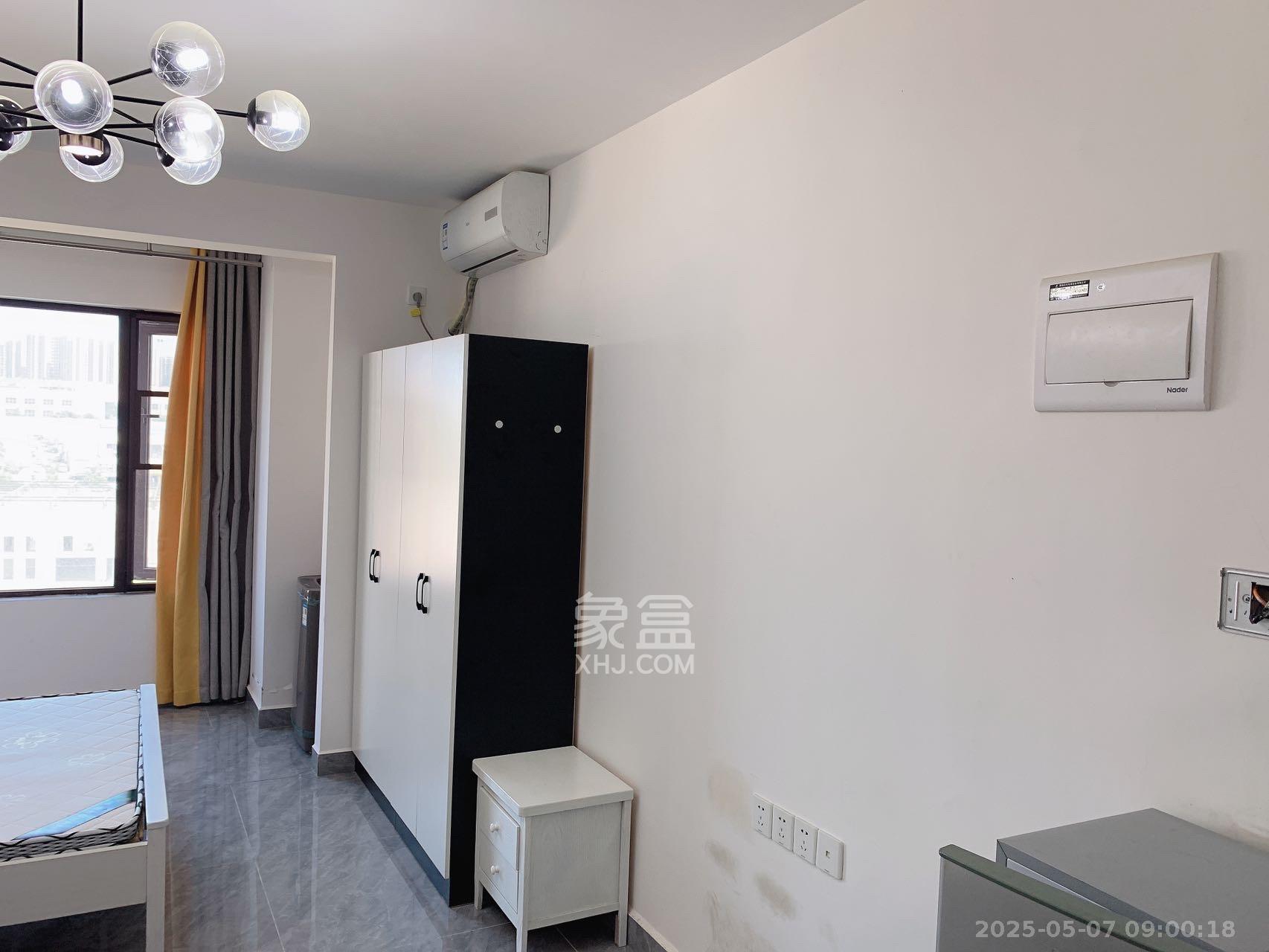 中海珑悦府  1室0厅0卫   1300.00元/月室内图