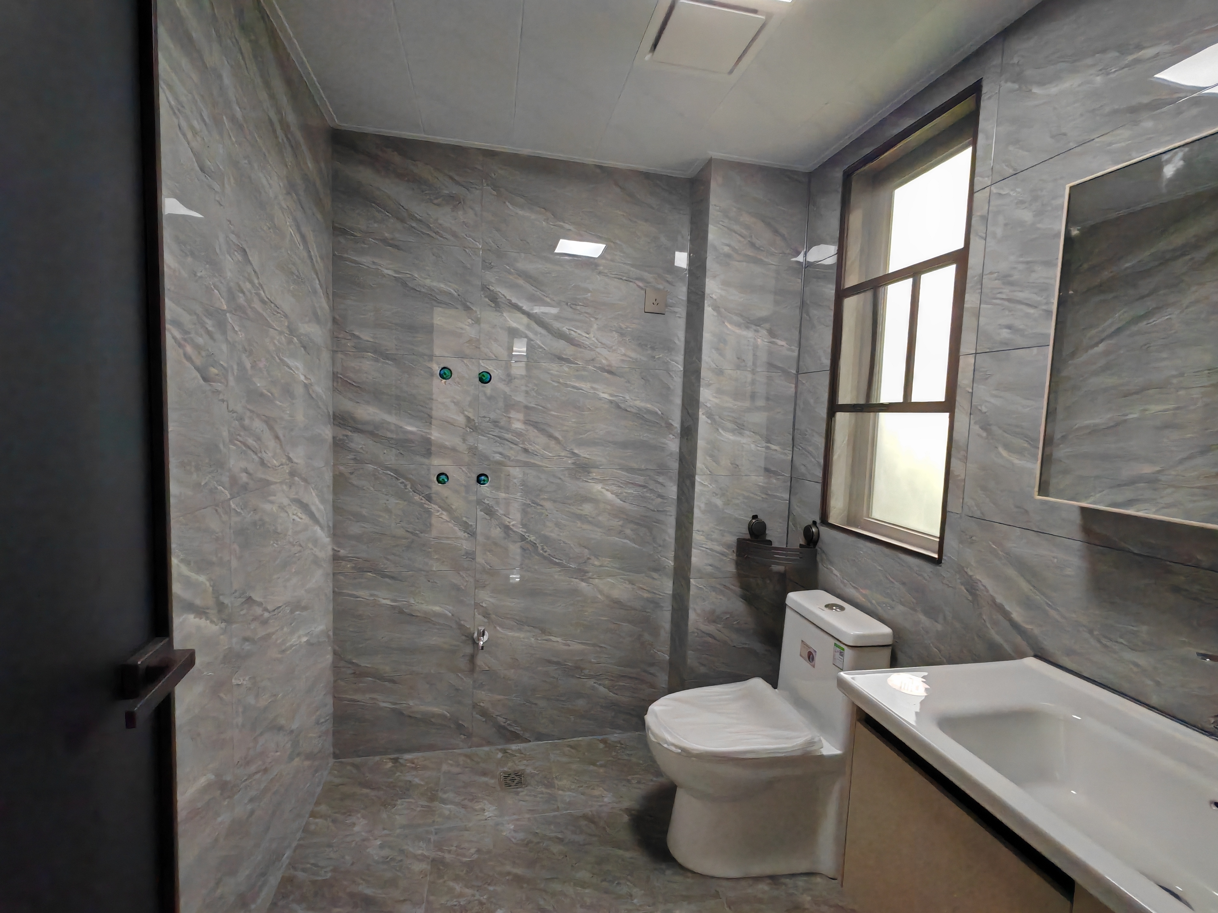 世茂云城 1室0厅0卫 2300.0元/月 世茂云城 1室0厅0卫 2300.0元/月室内图